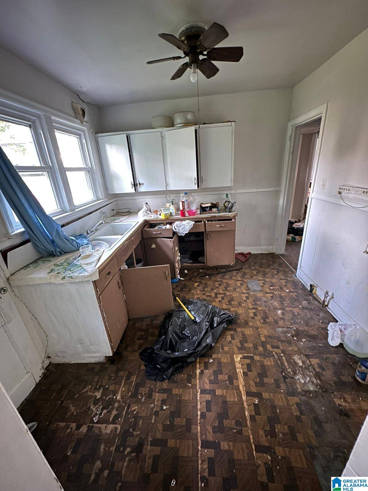 Birmingham, AL 35204,943 5TH PLACE W