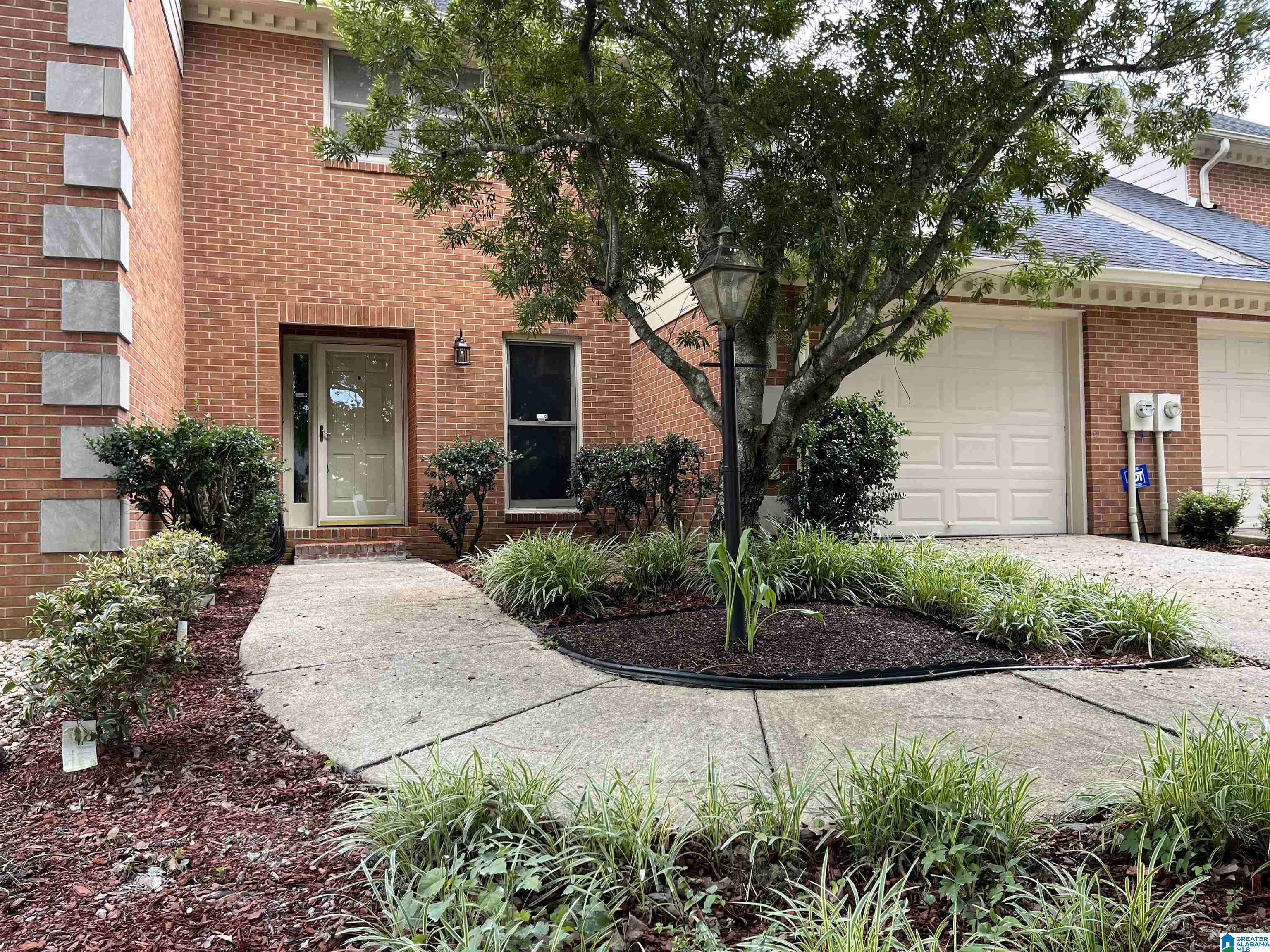 Birmingham, AL 35242,3041 OLD STONE DRIVE