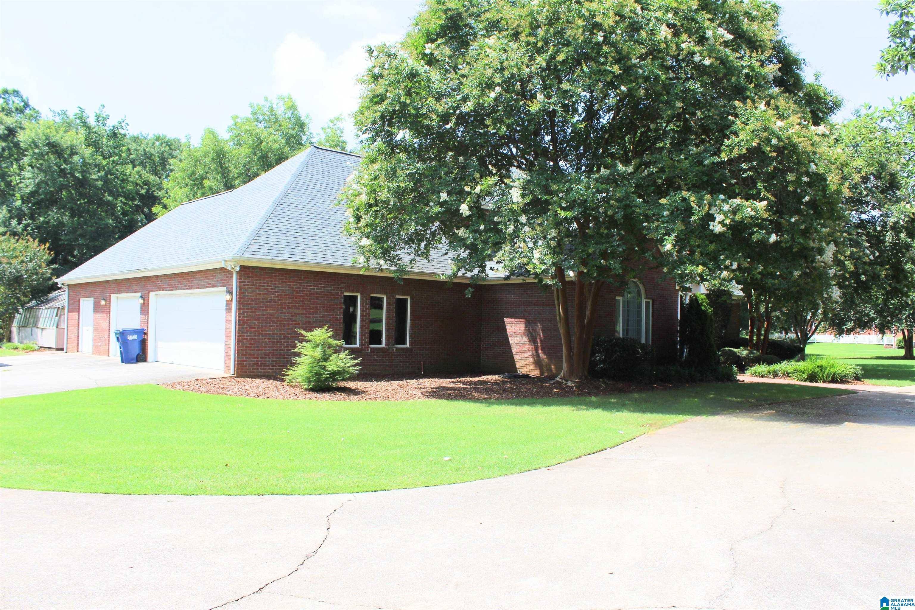 Anniston, AL 36207,261 HILLDALE ROAD