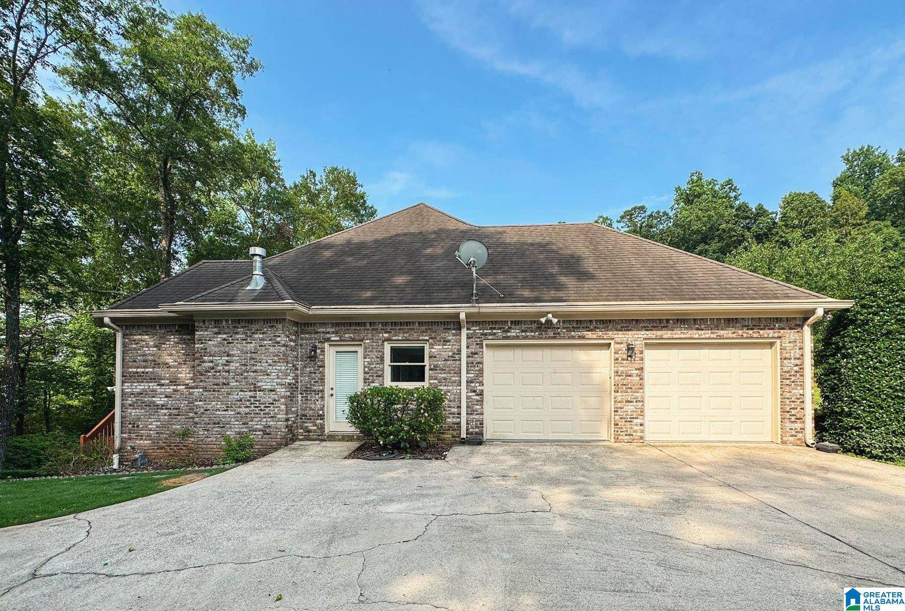 Trussville, AL 35173,4205 WATERFORD LANE