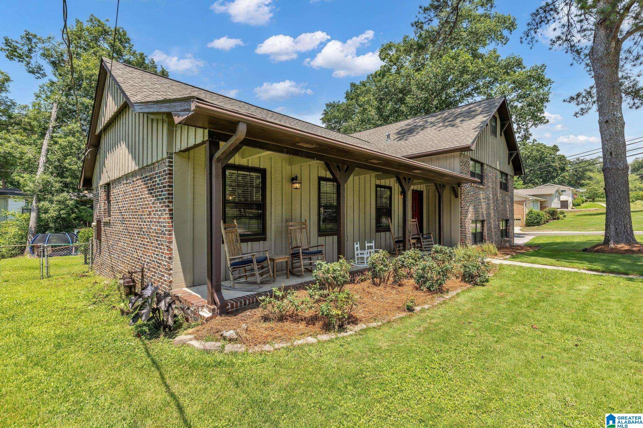 Vestavia Hills, AL 35216,3228 TYROL ROAD