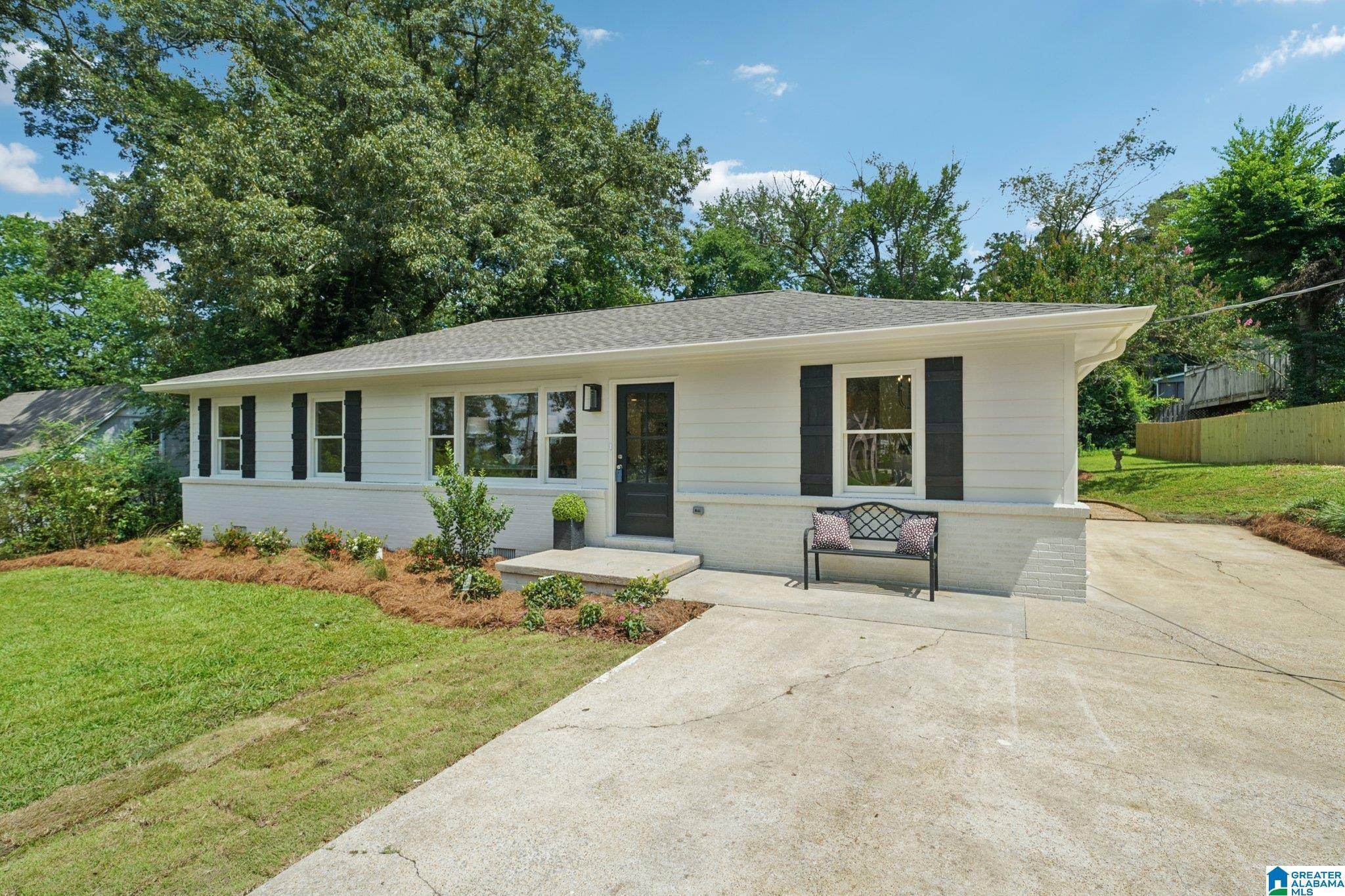 Vestavia Hills, AL 35243,3413 RIDGEDALE DRIVE