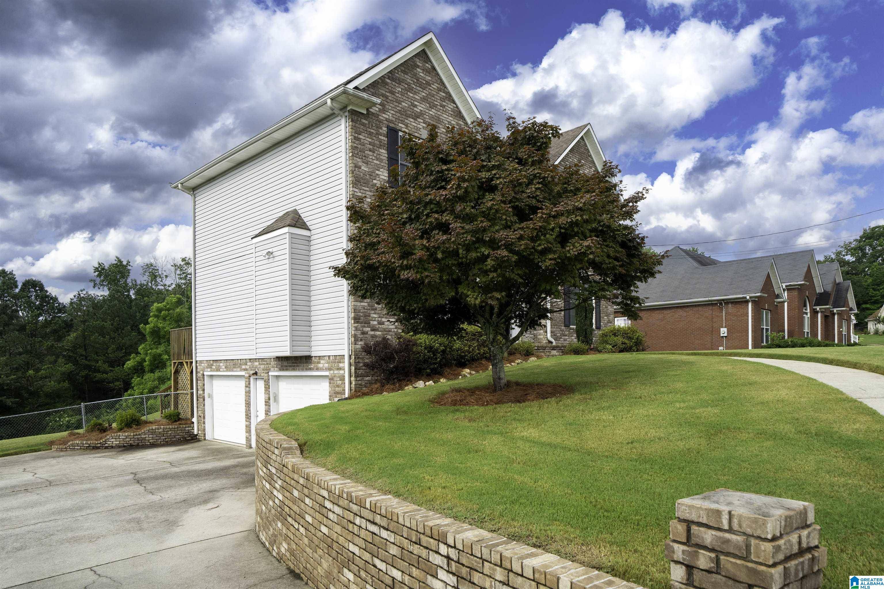 Pinson, AL 35126,7421 LUCKY CIRCLE