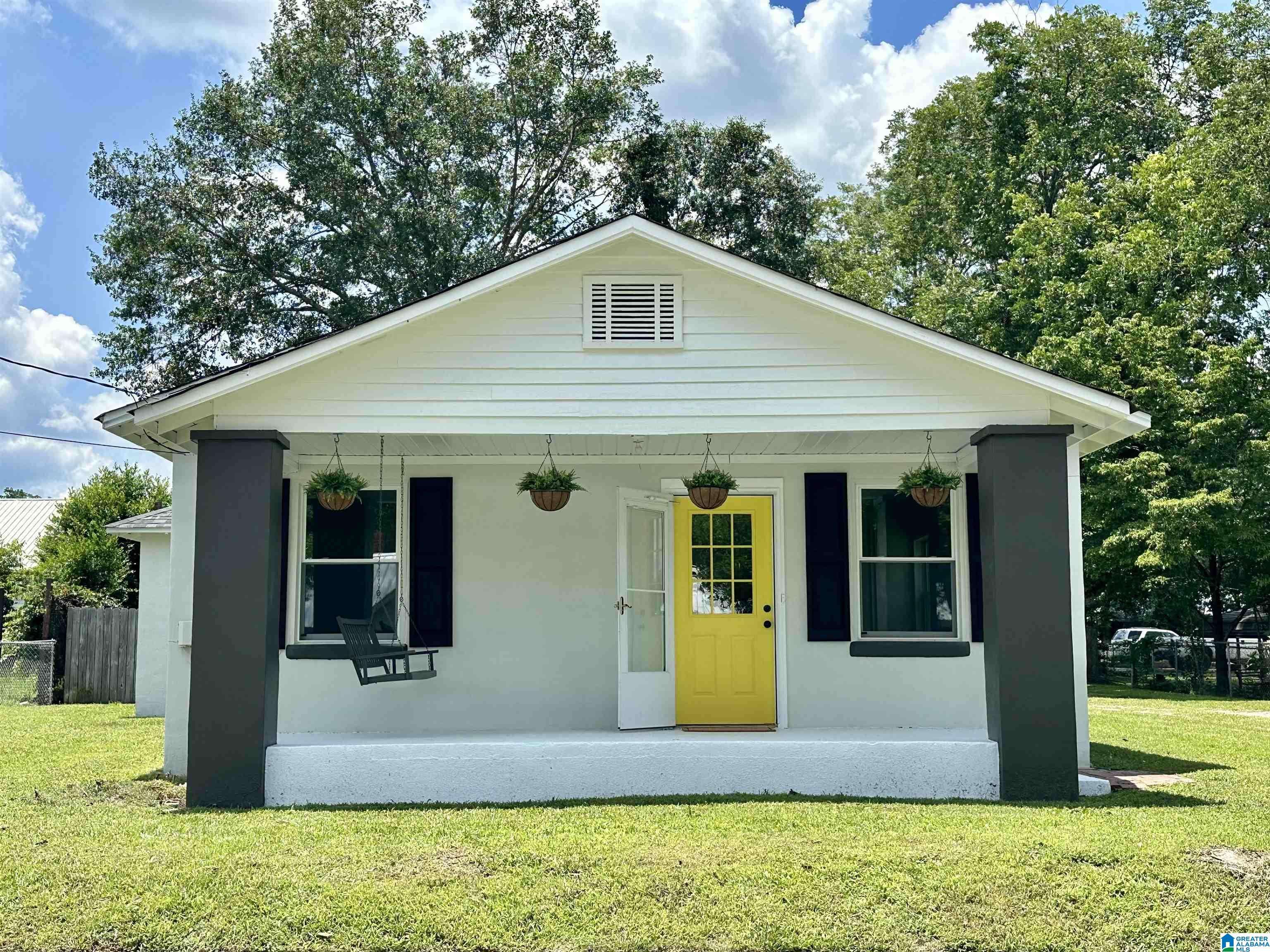 Clanton, AL 35045,201 NELL STREET