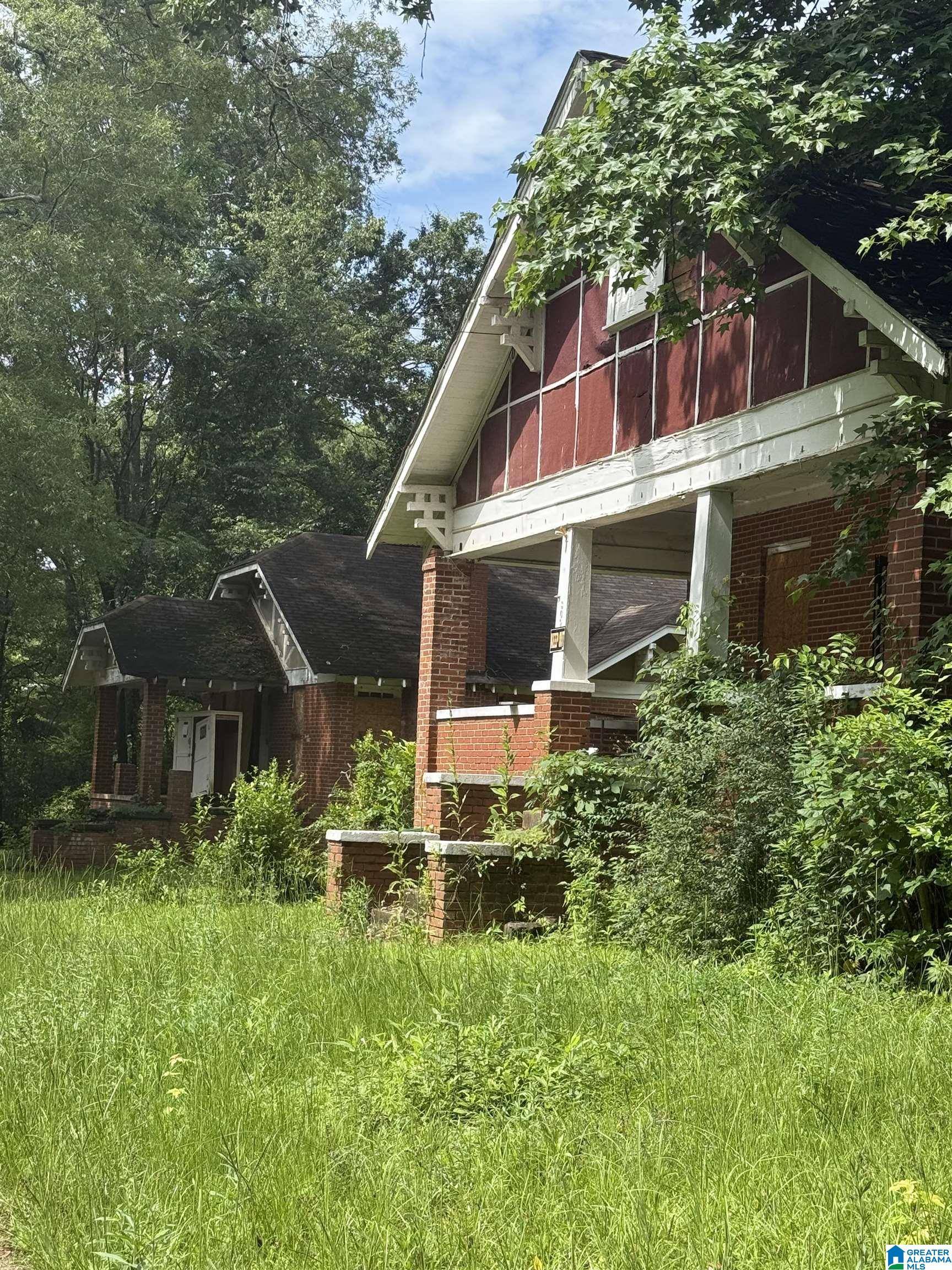 Sylacauga, AL 35150,309 & 311 S MAIN AVENUE