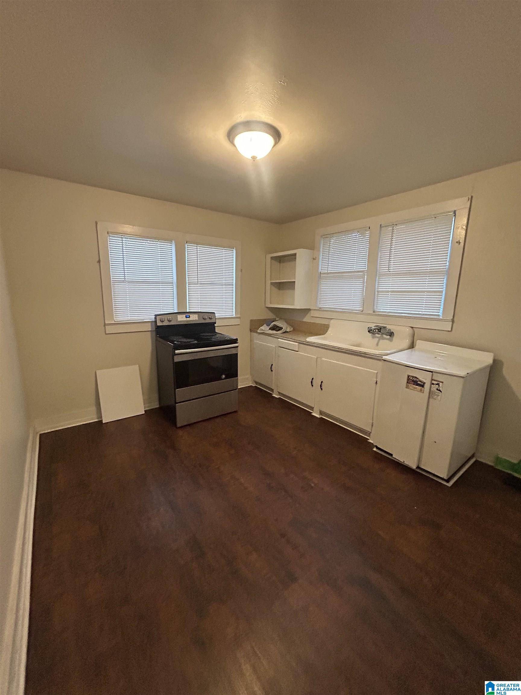 Jasper, AL 35501,1104 8TH AVENUE