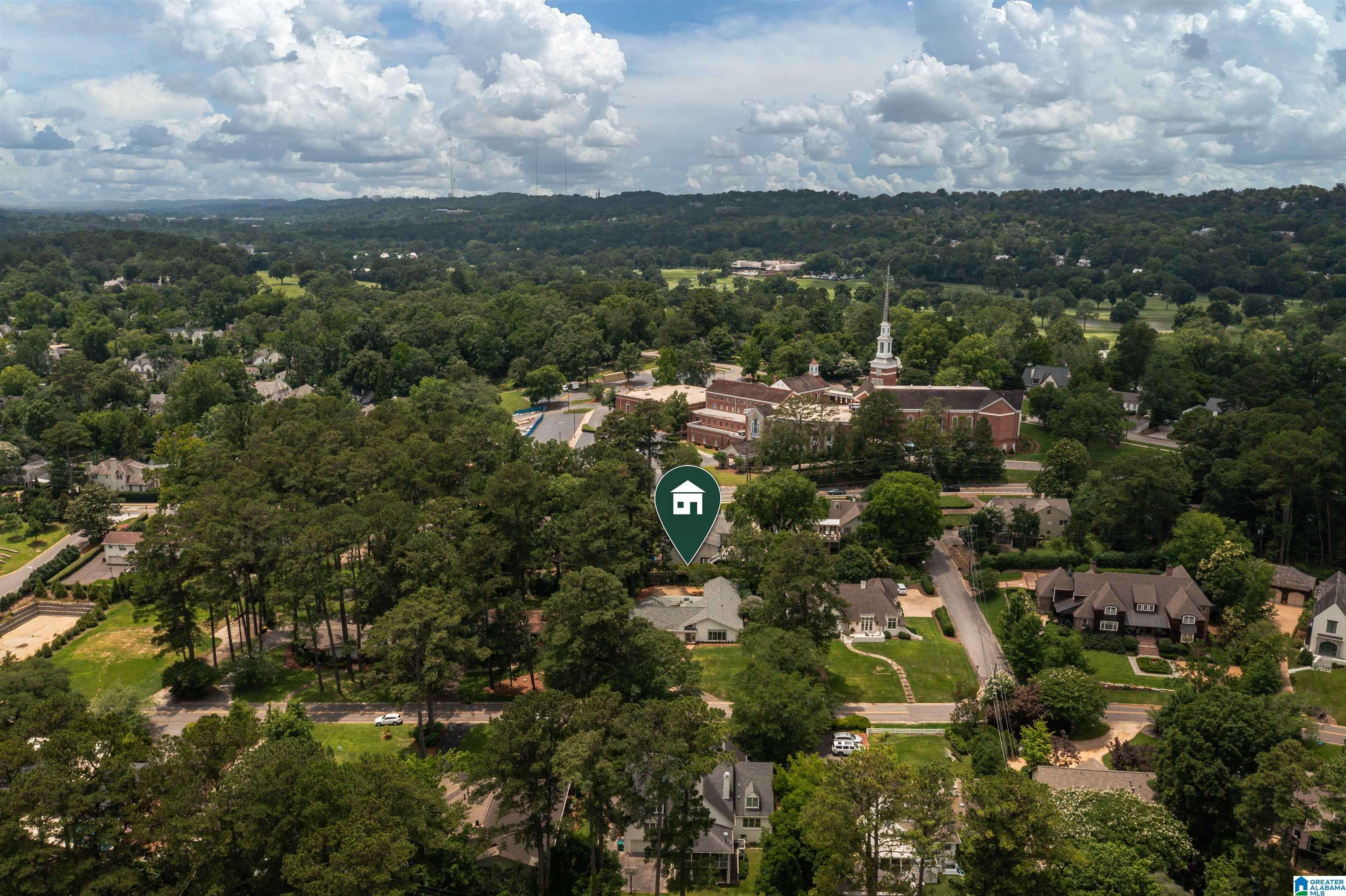 Mountain Brook, AL 35213,104 HILLSDALE ROAD