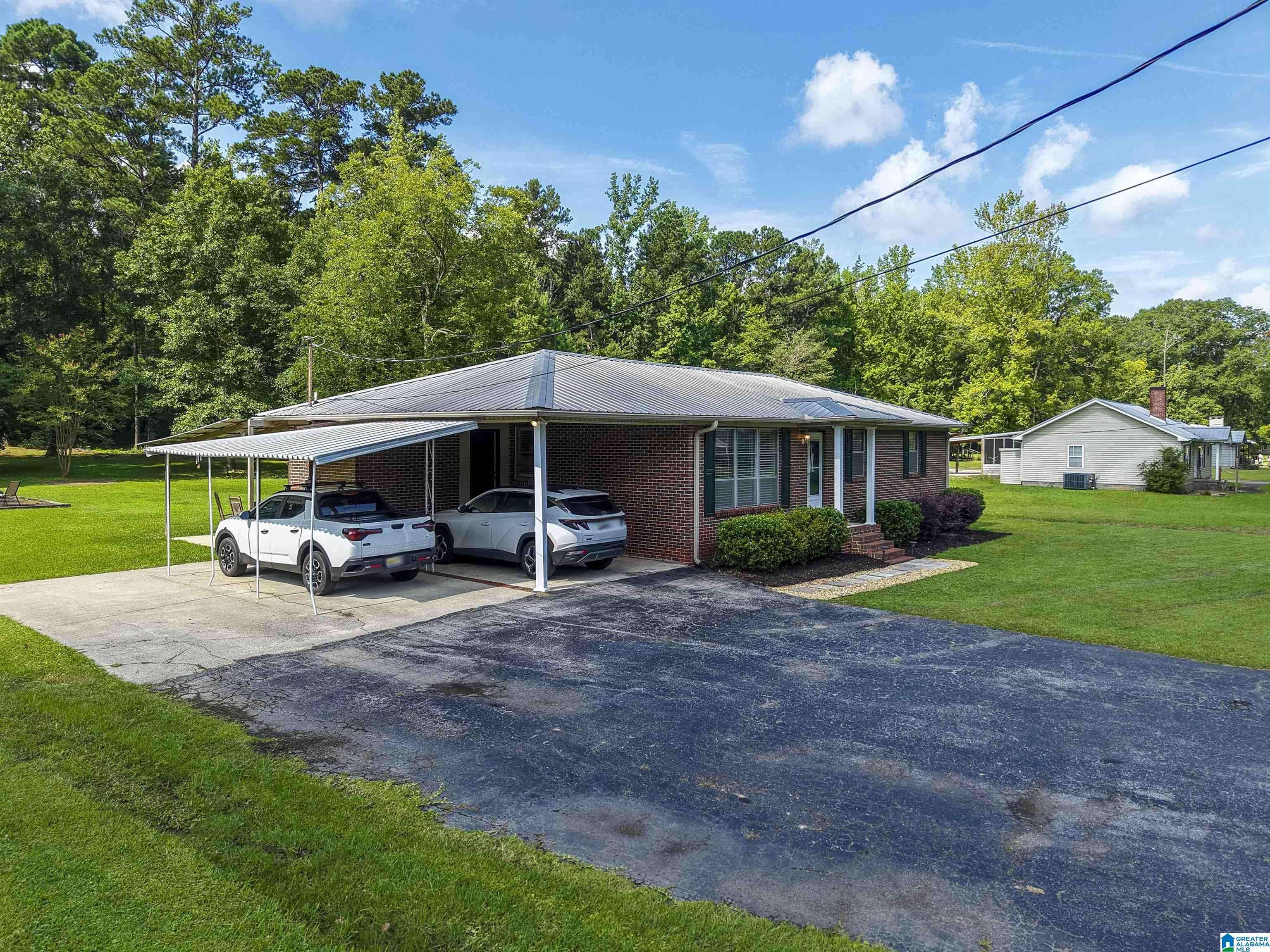 Bessemer, AL 35023,936 PINEWOOD AVENUE