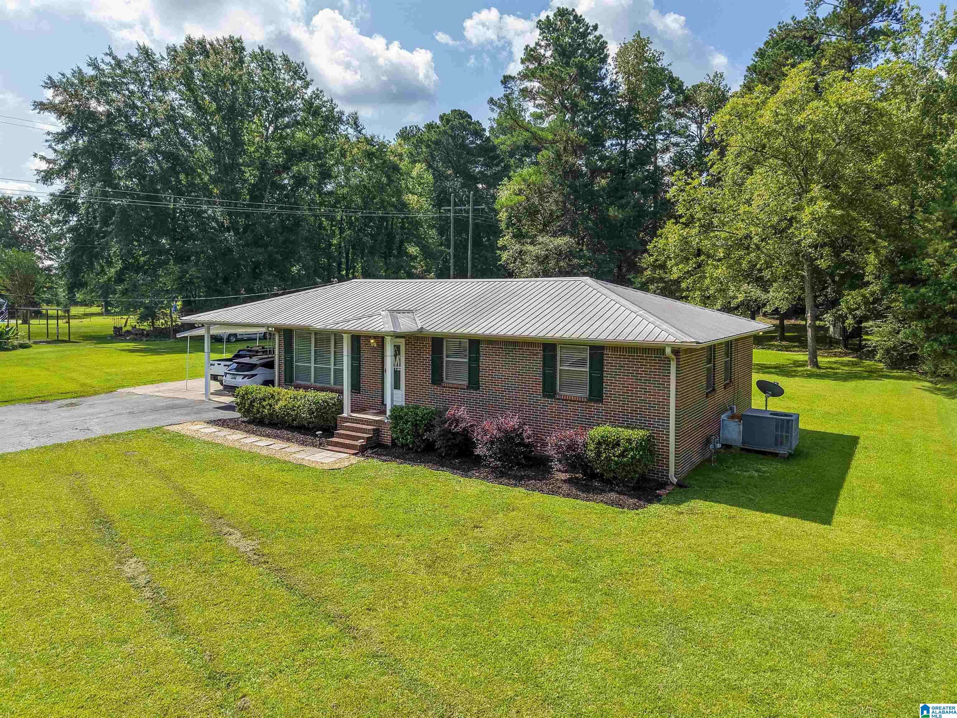 Bessemer, AL 35023,936 PINEWOOD AVENUE