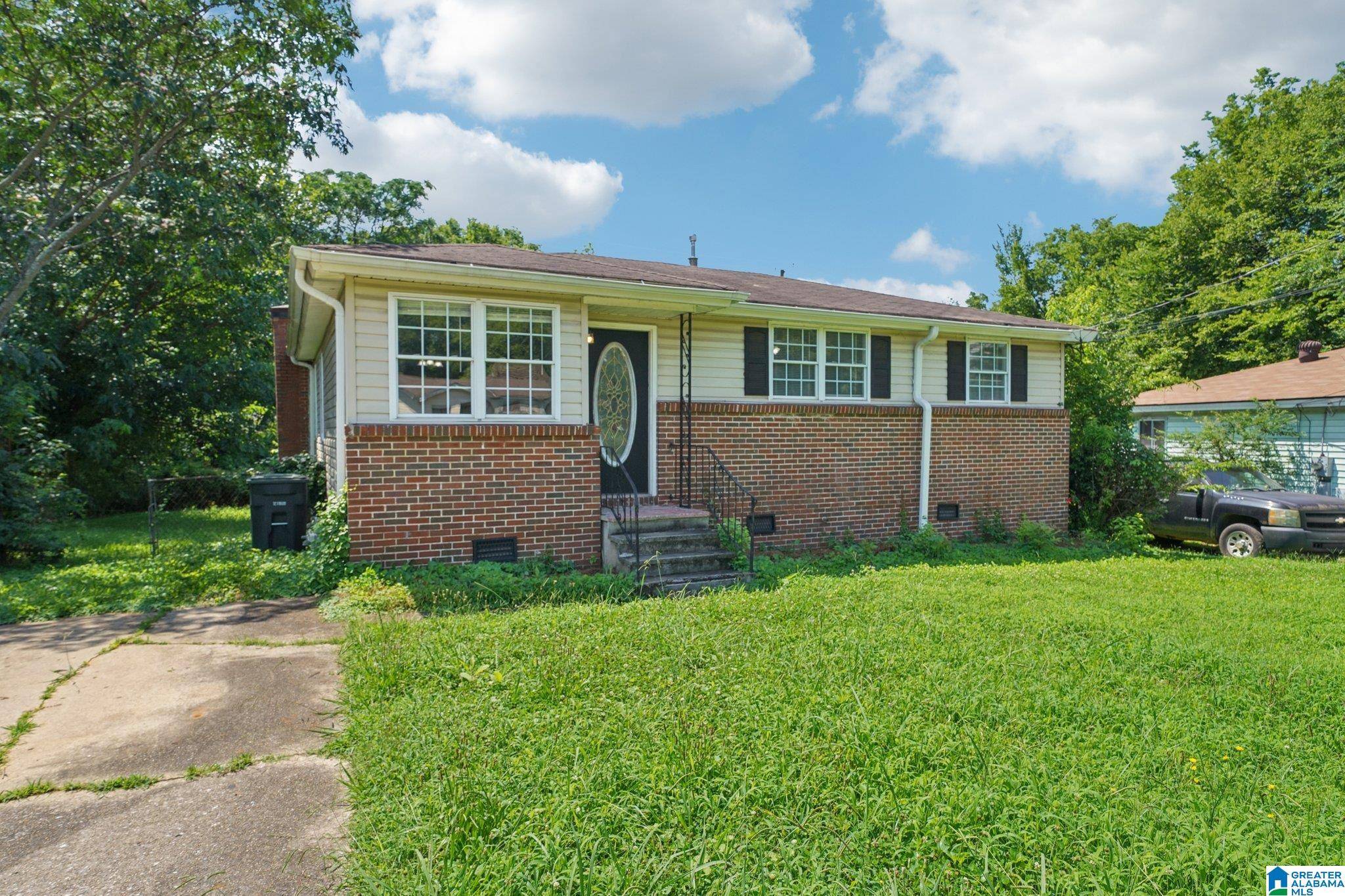 Birmingham, AL 35211,1849 3RD PLACE SW