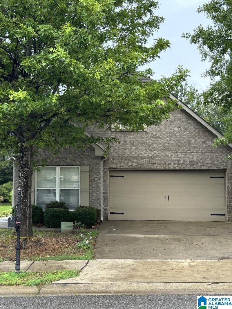 Birmingham, AL 35211,2801 OXMOOR GLEN DRIVE