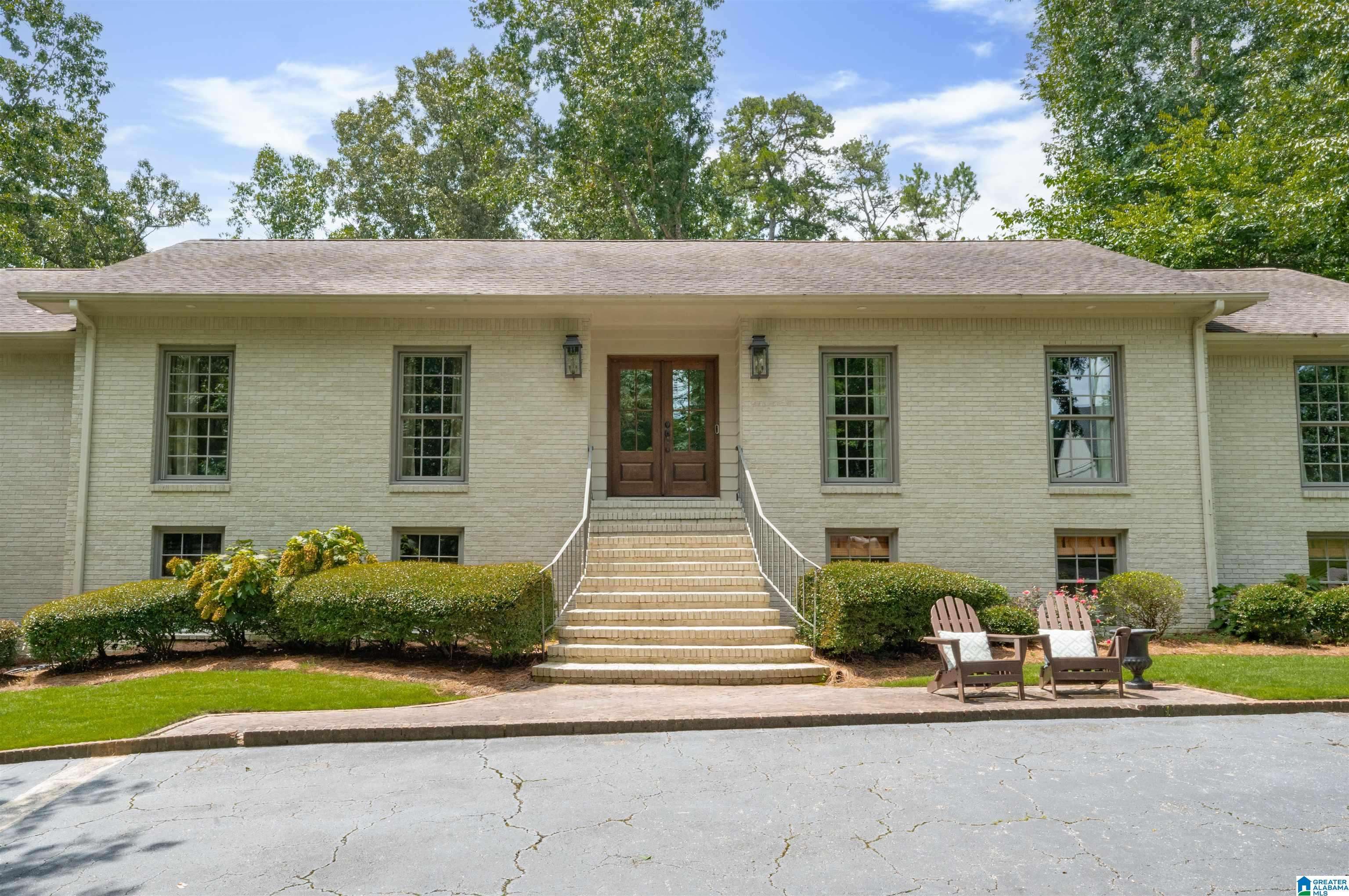 Mountain Brook, AL 35223,3521 MILL RUN ROAD