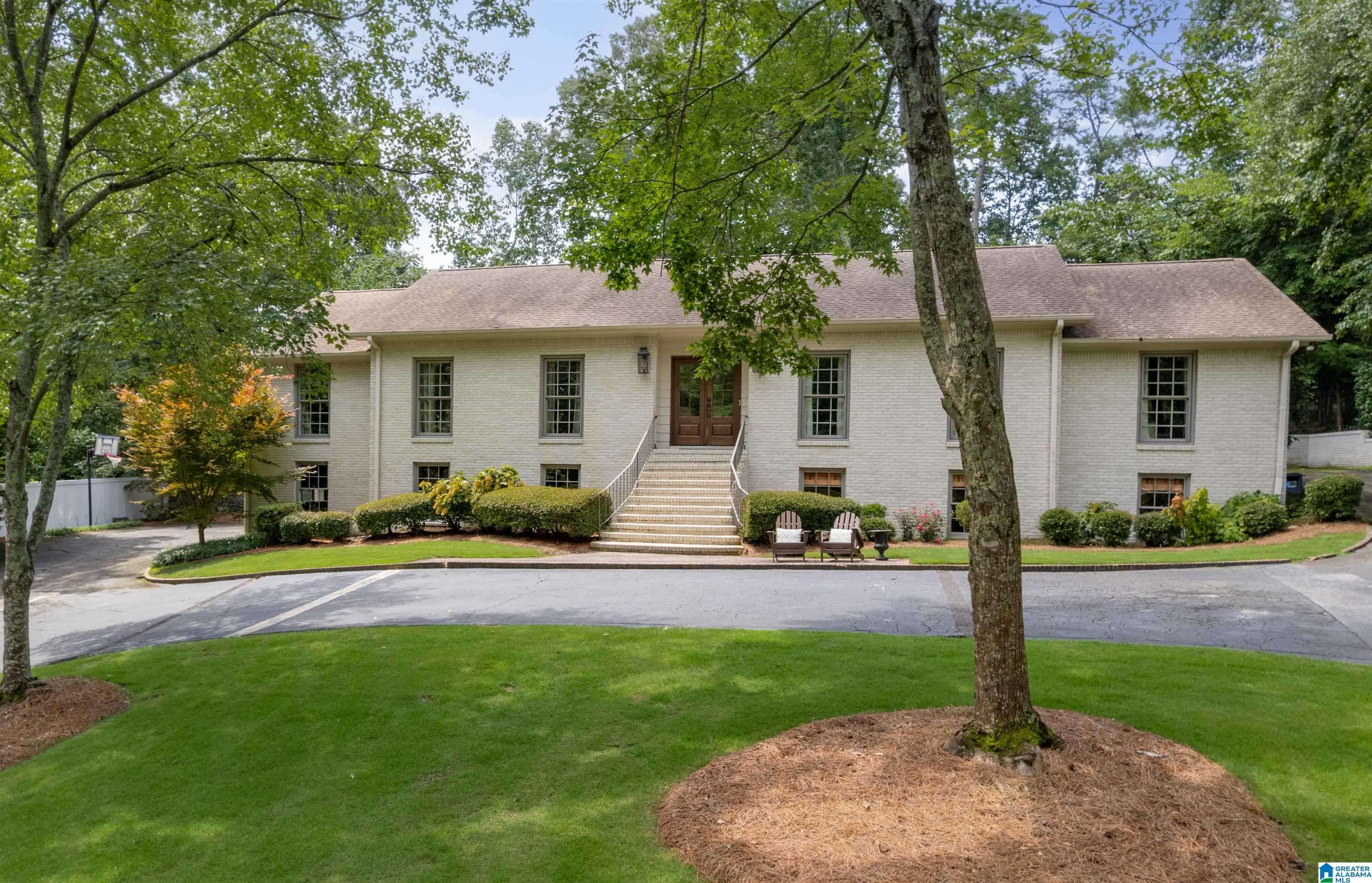 Mountain Brook, AL 35223,3521 MILL RUN ROAD