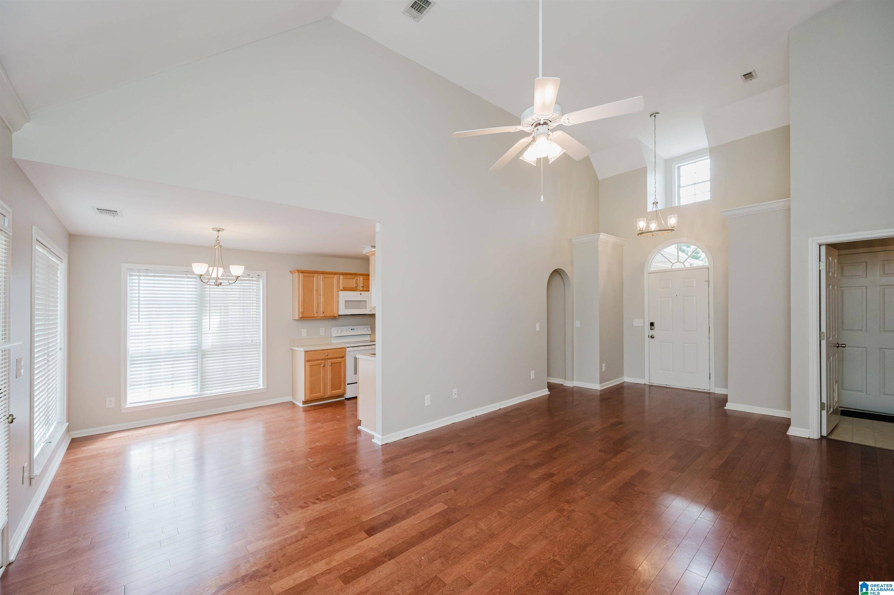 Calera, AL 35040,152 CAMDEN LAKE DRIVE