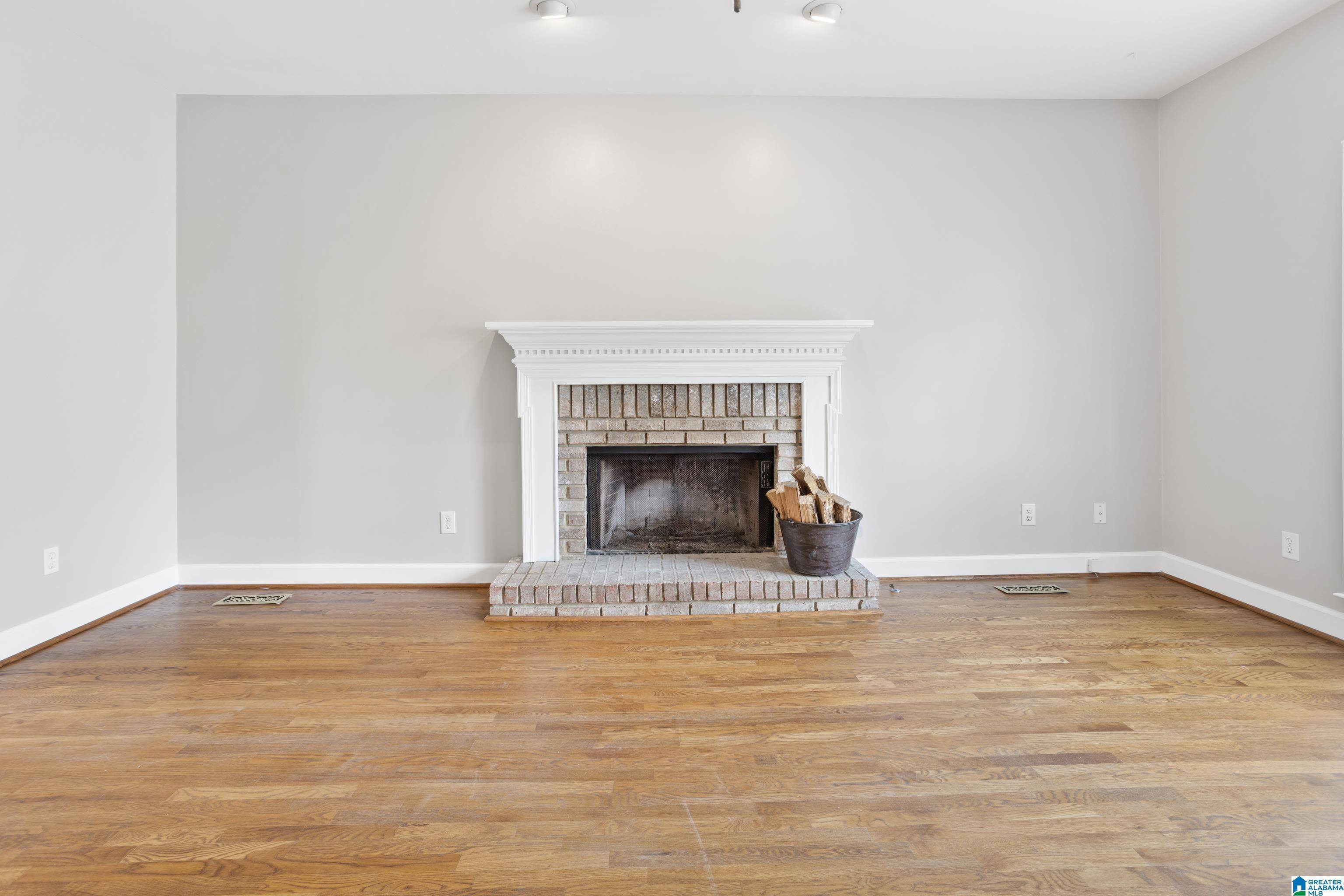 Hoover, AL 35244,600 CREST VIEW CIRCLE