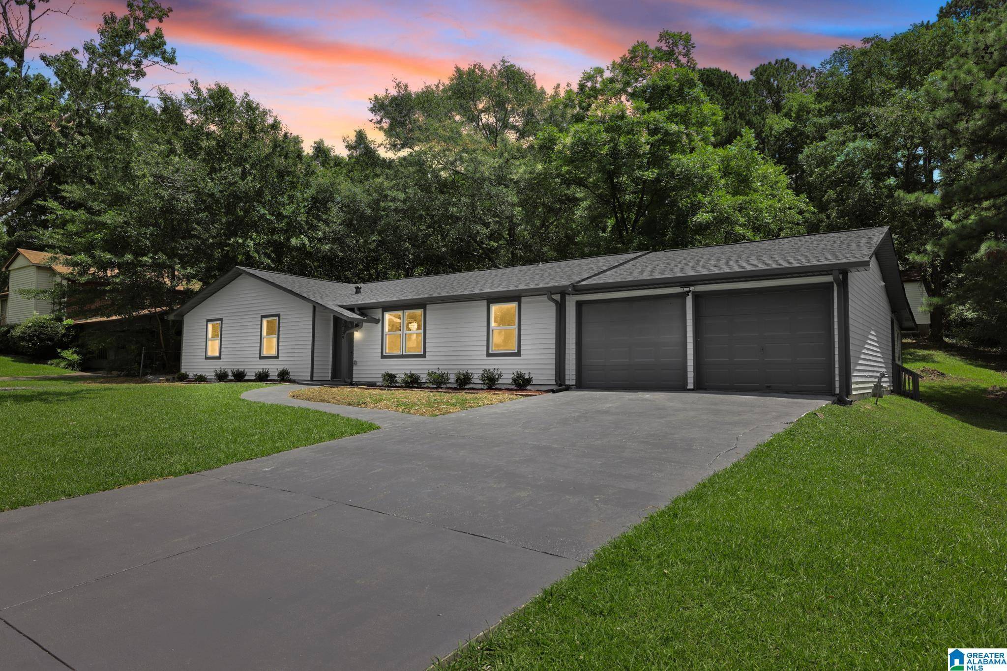 Birmingham, AL 35235,2129 VICKI DRIVE