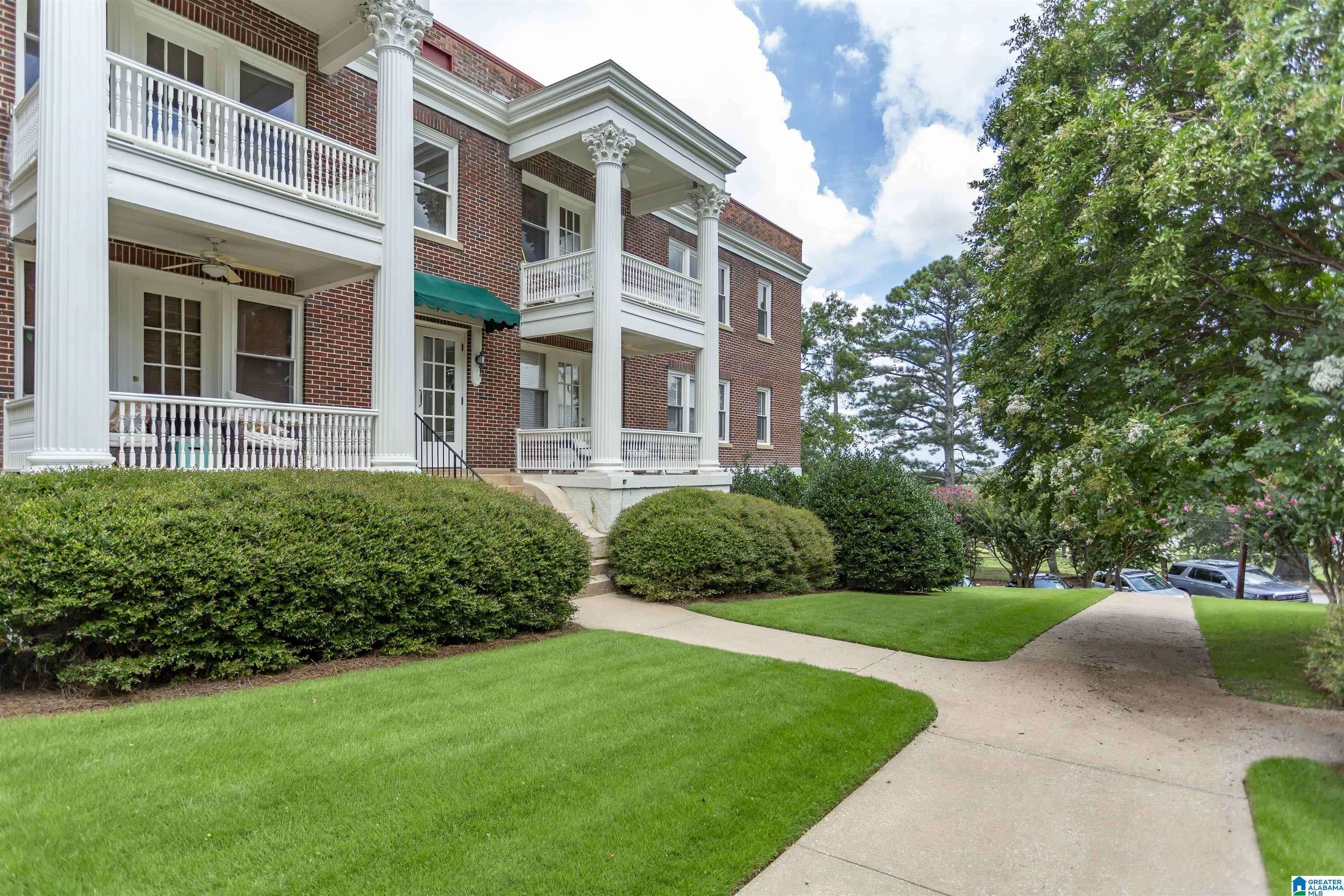 Birmingham, AL 35222,3809 12TH COURT S #F3