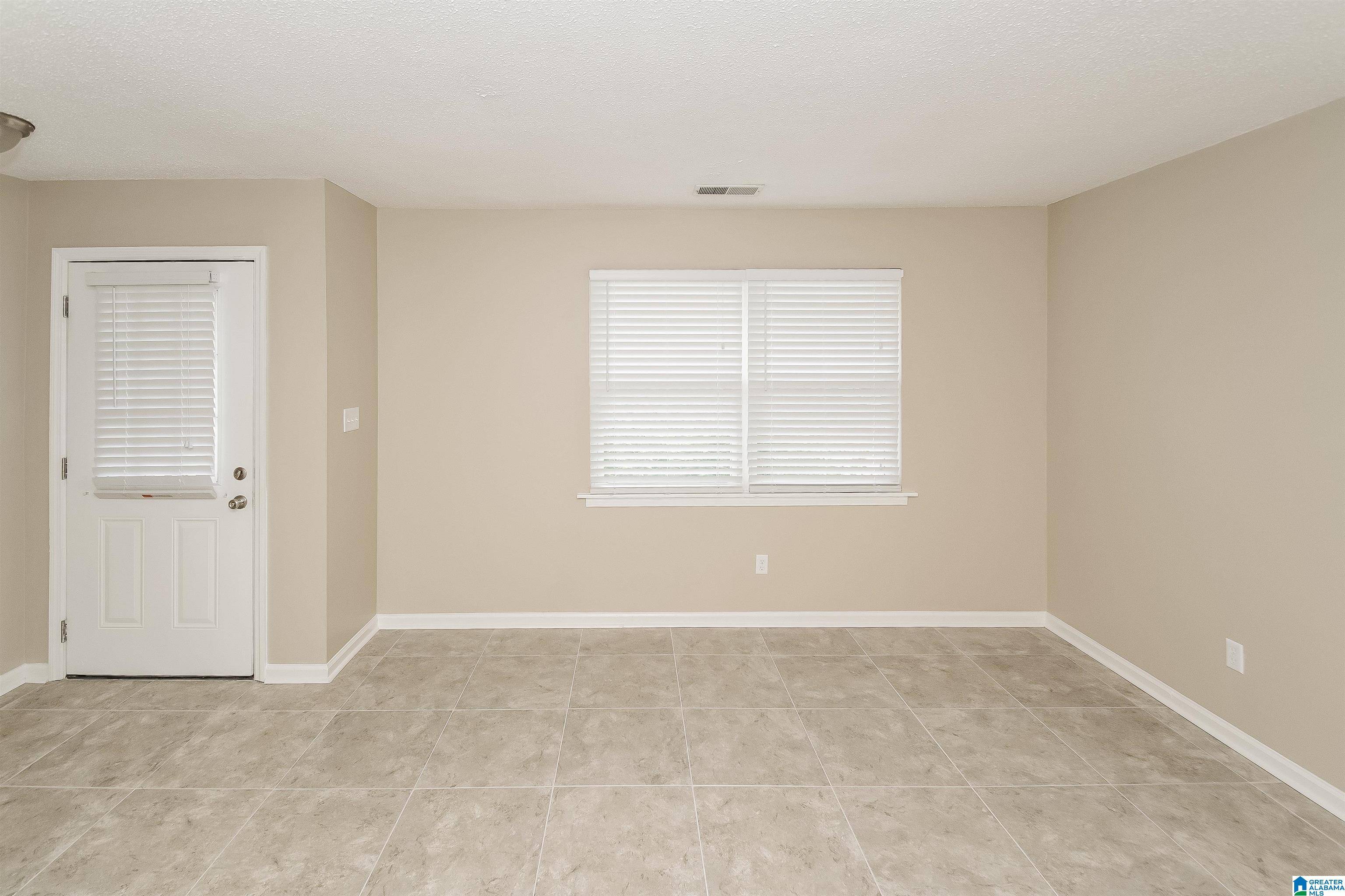 Birmingham, AL 35214,525 OAK CREST DRIVE
