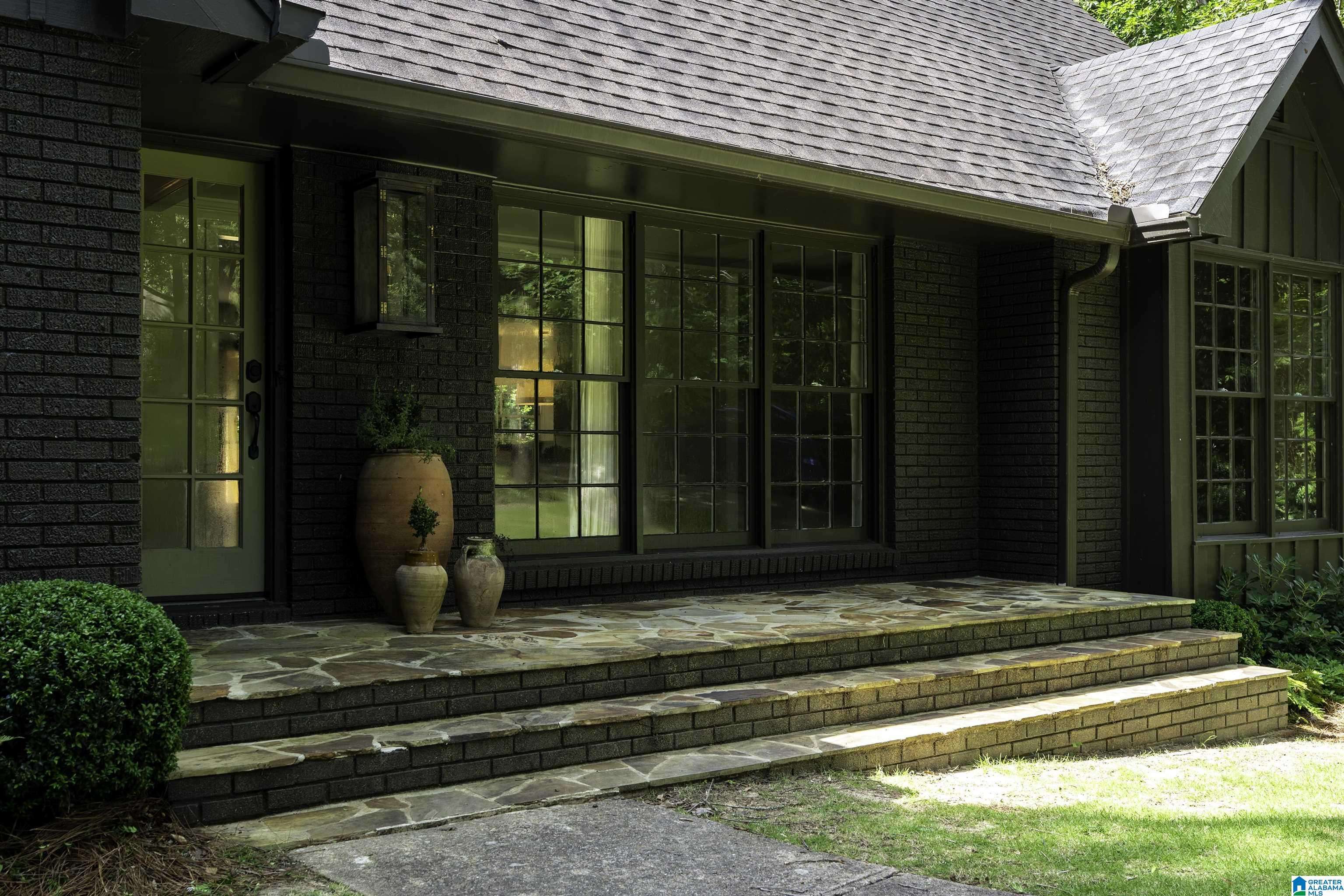 Mountain Brook, AL 35243,4223 OLD BROOK LANE