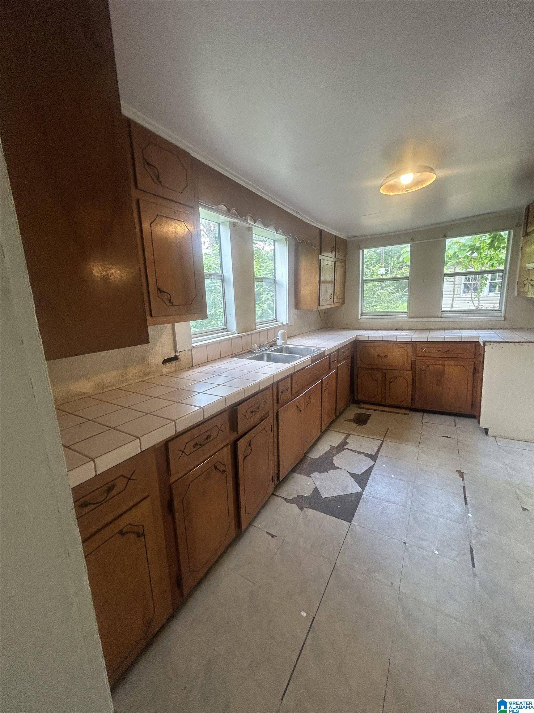 Sumiton, AL 35148,578 EMPIRE ROAD
