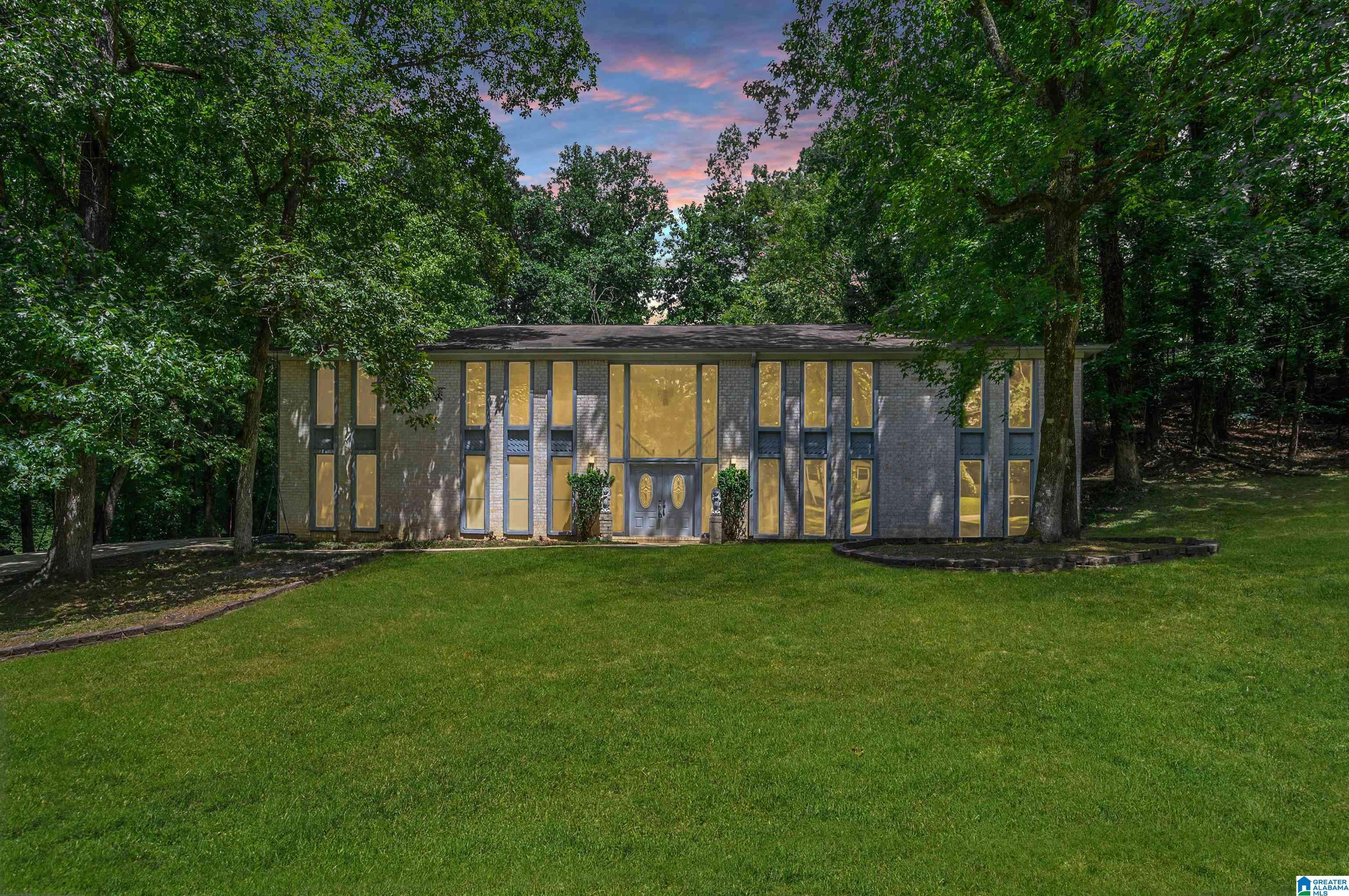 Hoover, AL 35244,4911 ALTADENA SOUTH DRIVE