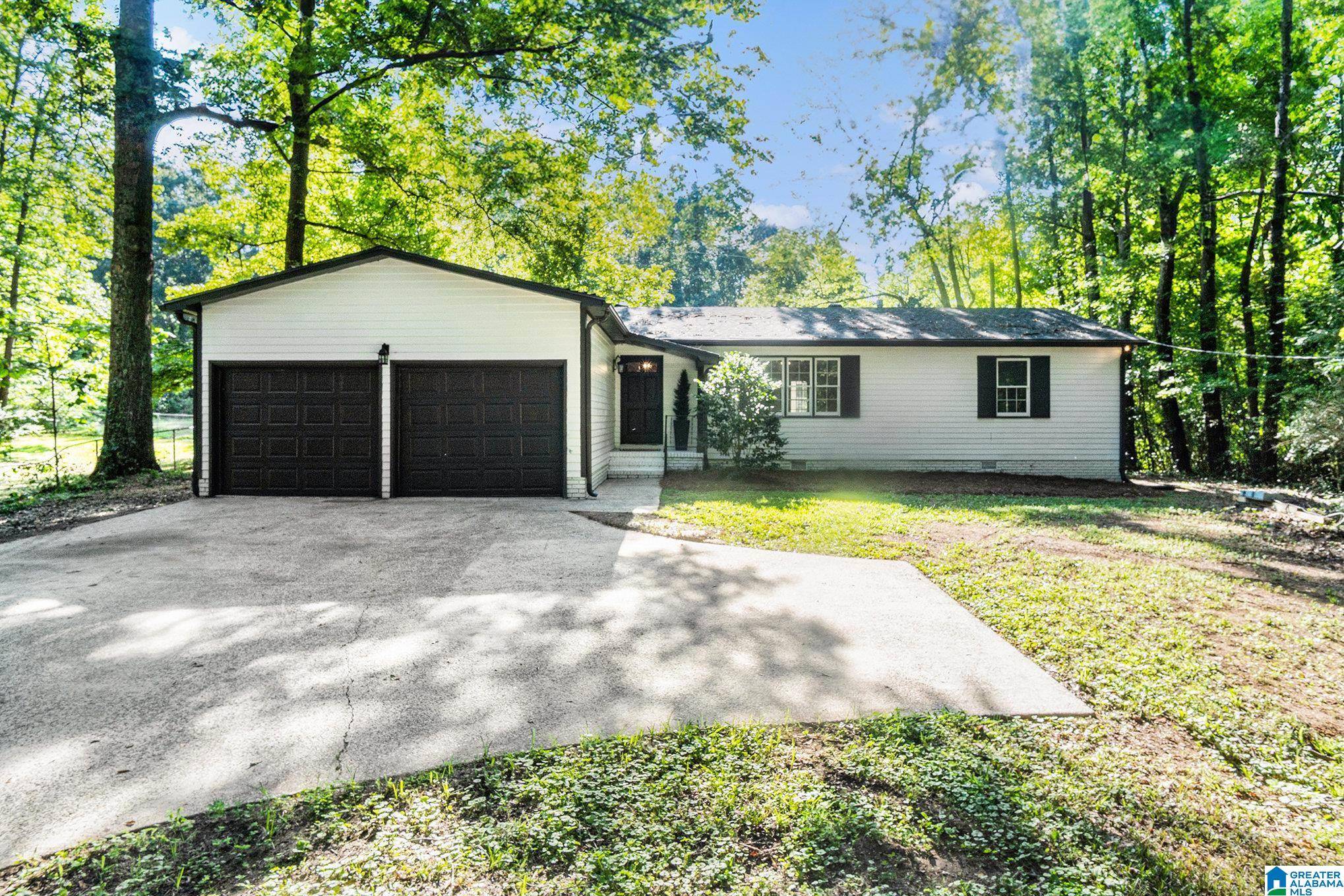 Hueytown, AL 35023,120 HUEY LANE