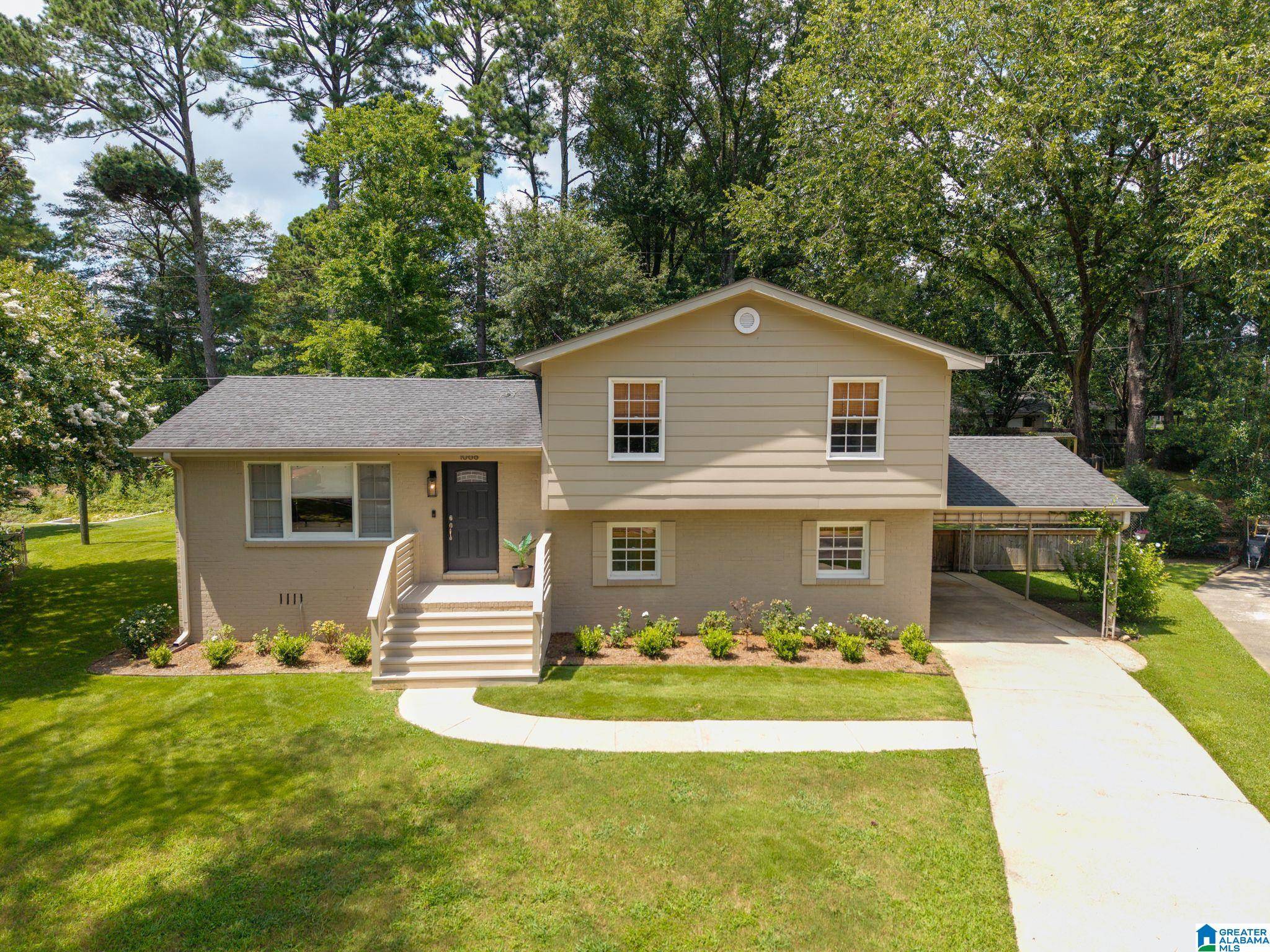 Homewood, AL 35209,1068 VENETIAN CIRCLE