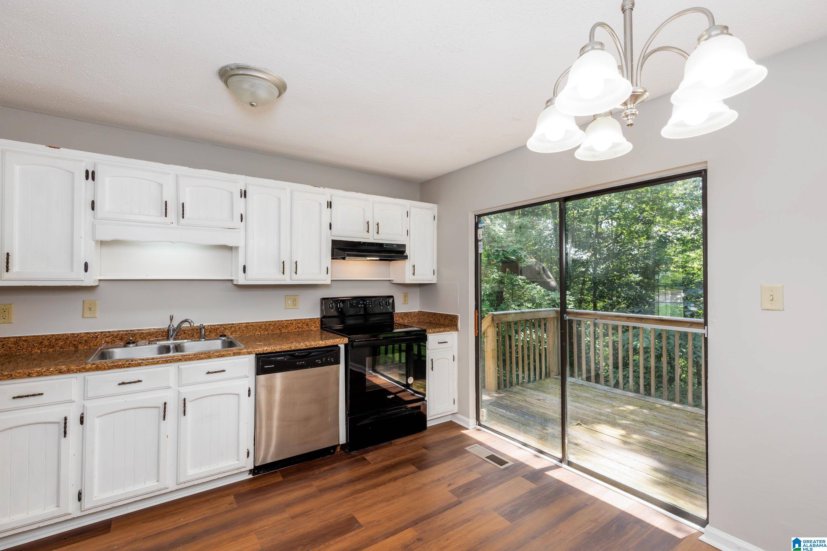 Birmingham, AL 35215,93 MOONGLOW DRIVE