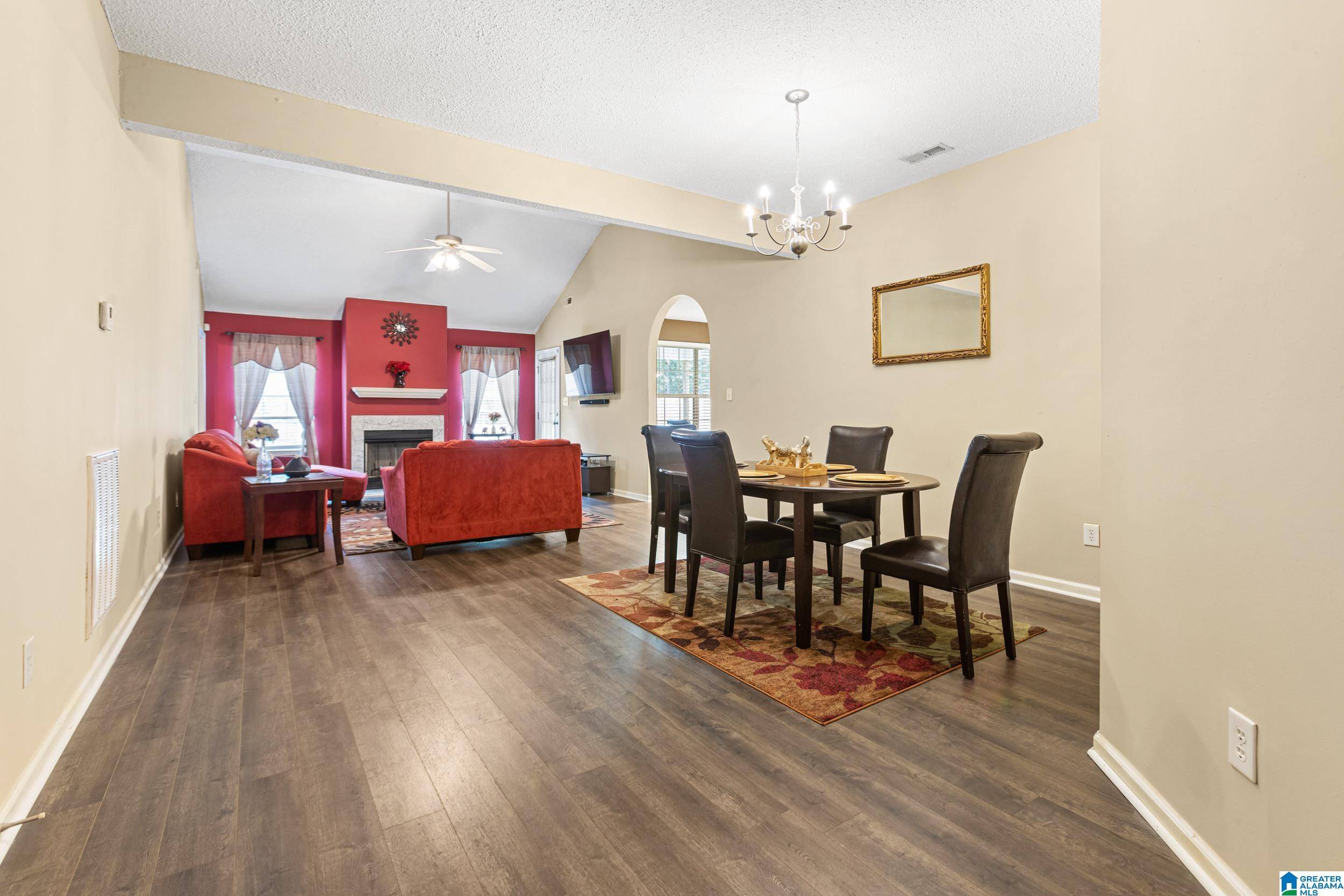 Hueytown, AL 35023,2066 TOWNHOUSE LANE