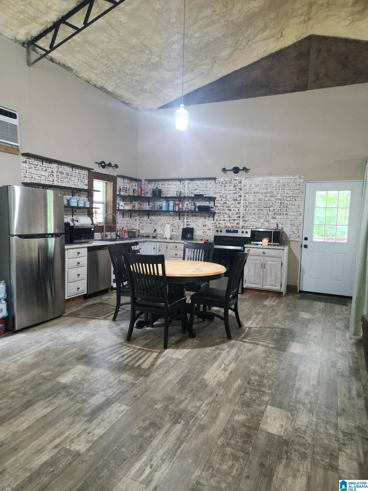 Alpine, AL 35014,100 SIX OAKS LANE
