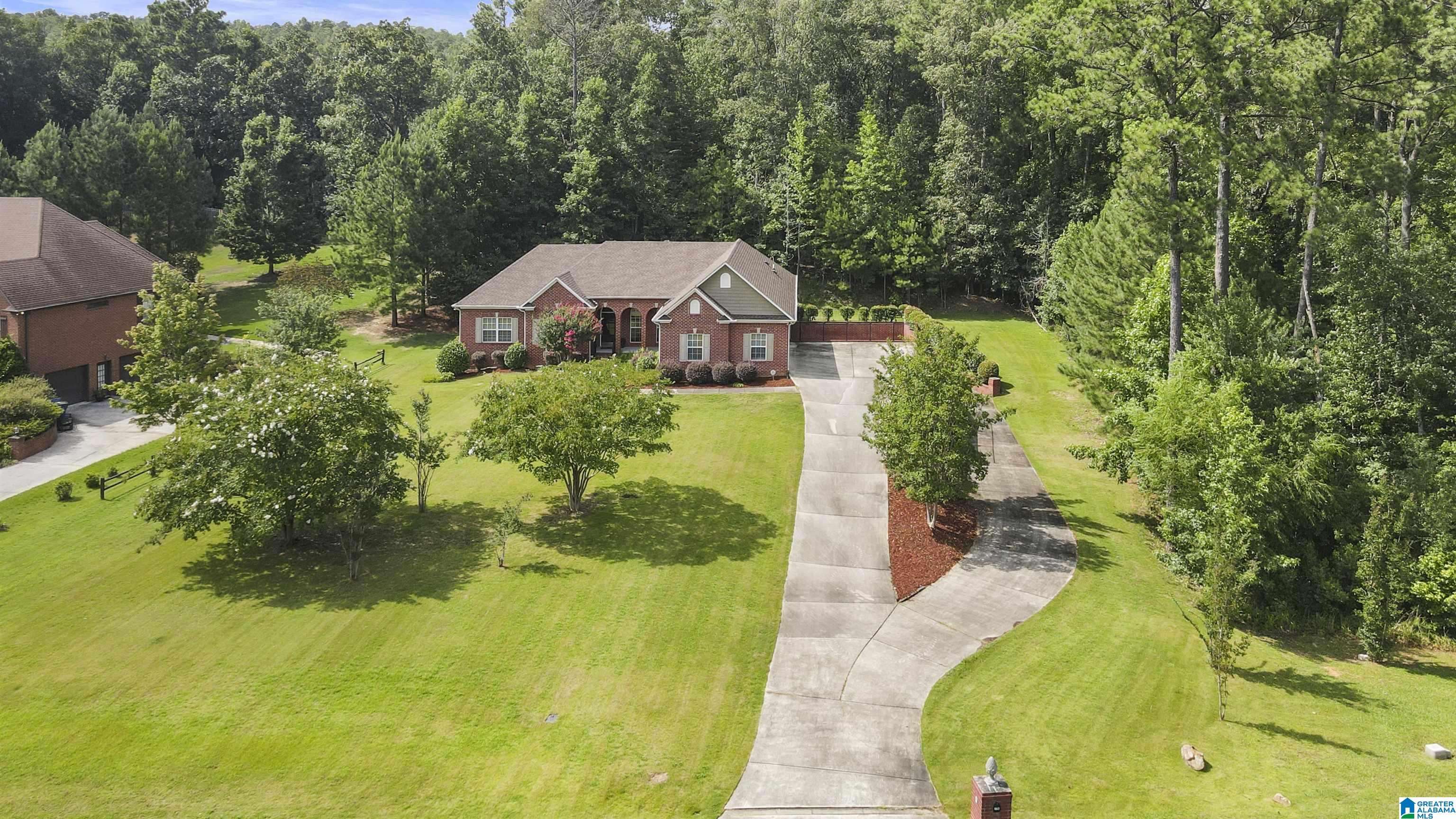 Alabaster, AL 35007,226 THOROUGHBRED LANE