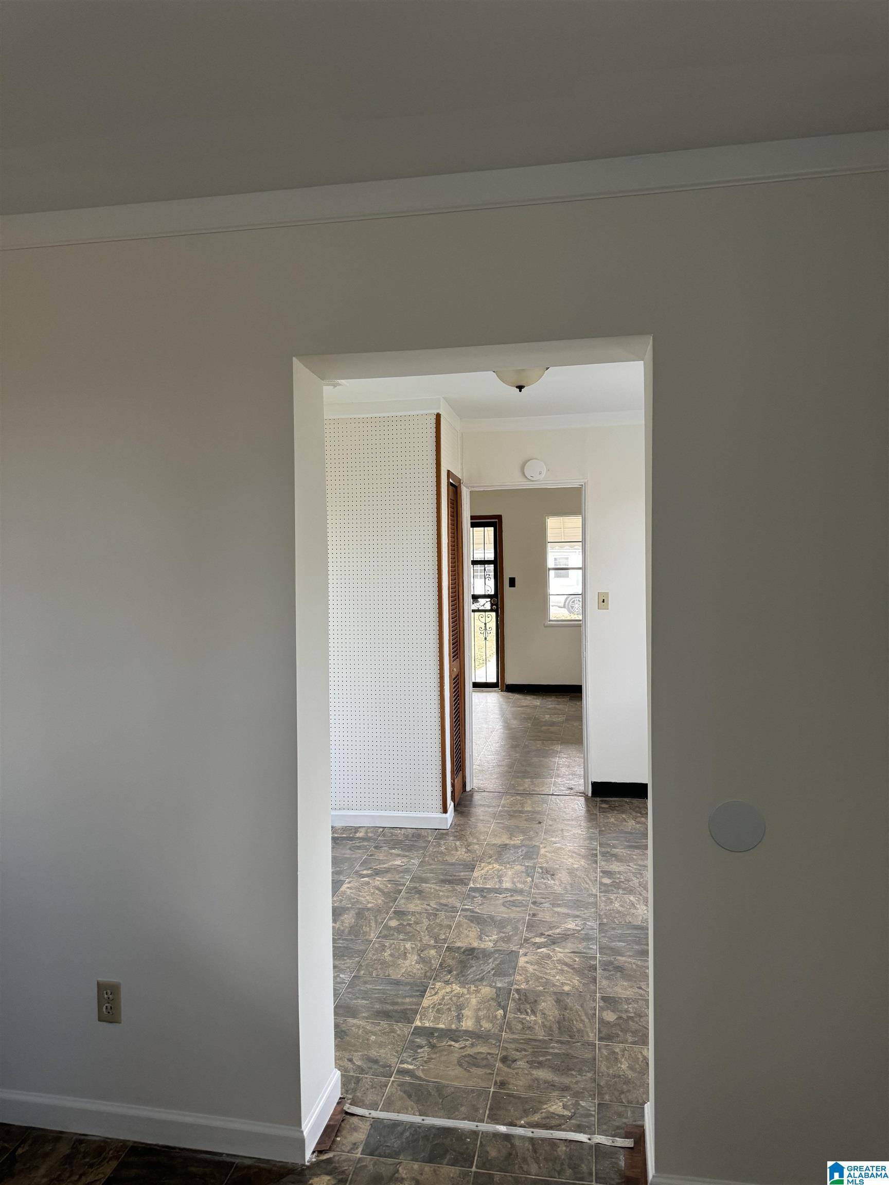 Birmingham, AL 35211,232 FLORA STREET SW