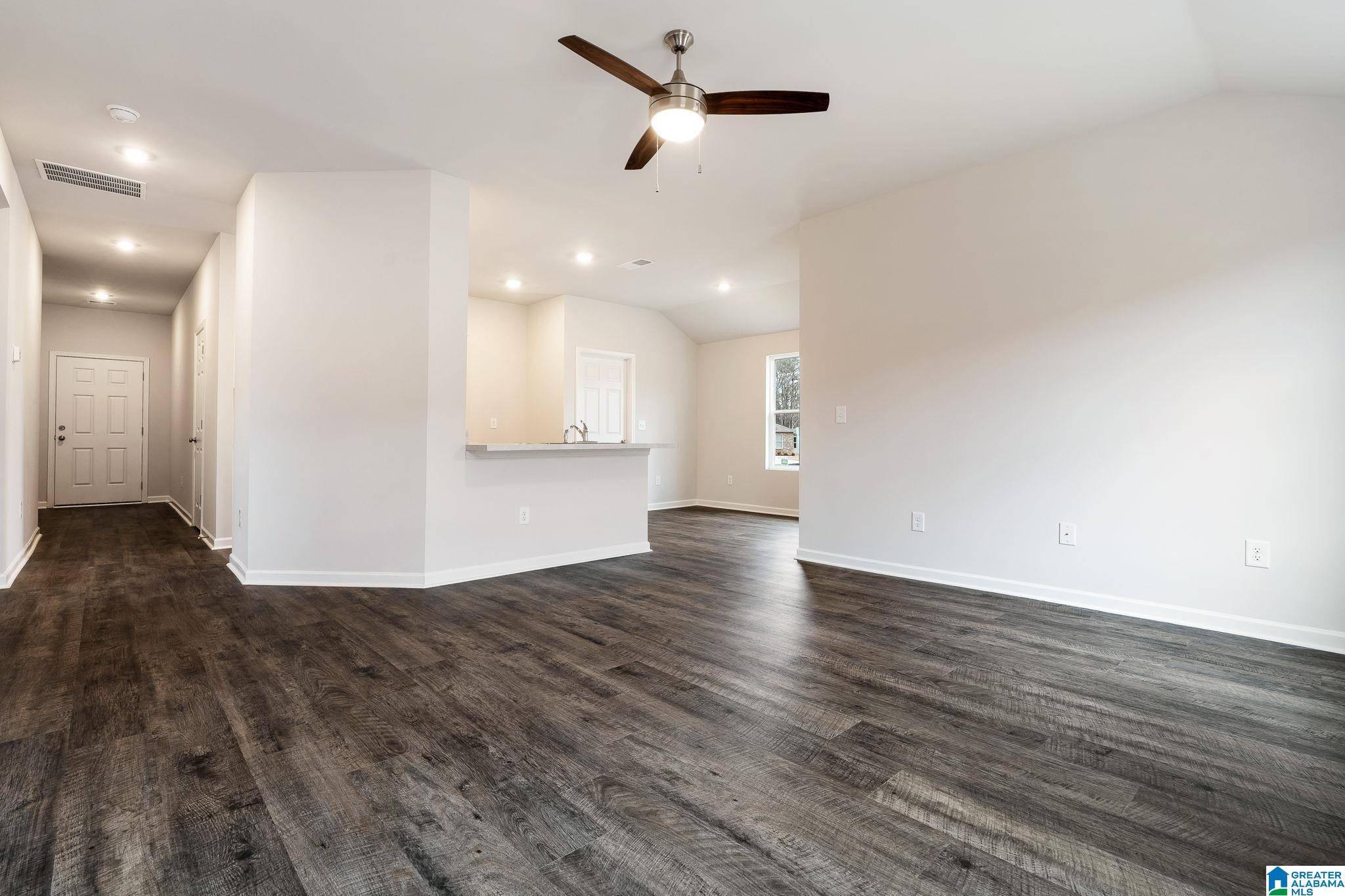 Calera, AL 35040,338 AMBER AVENUE