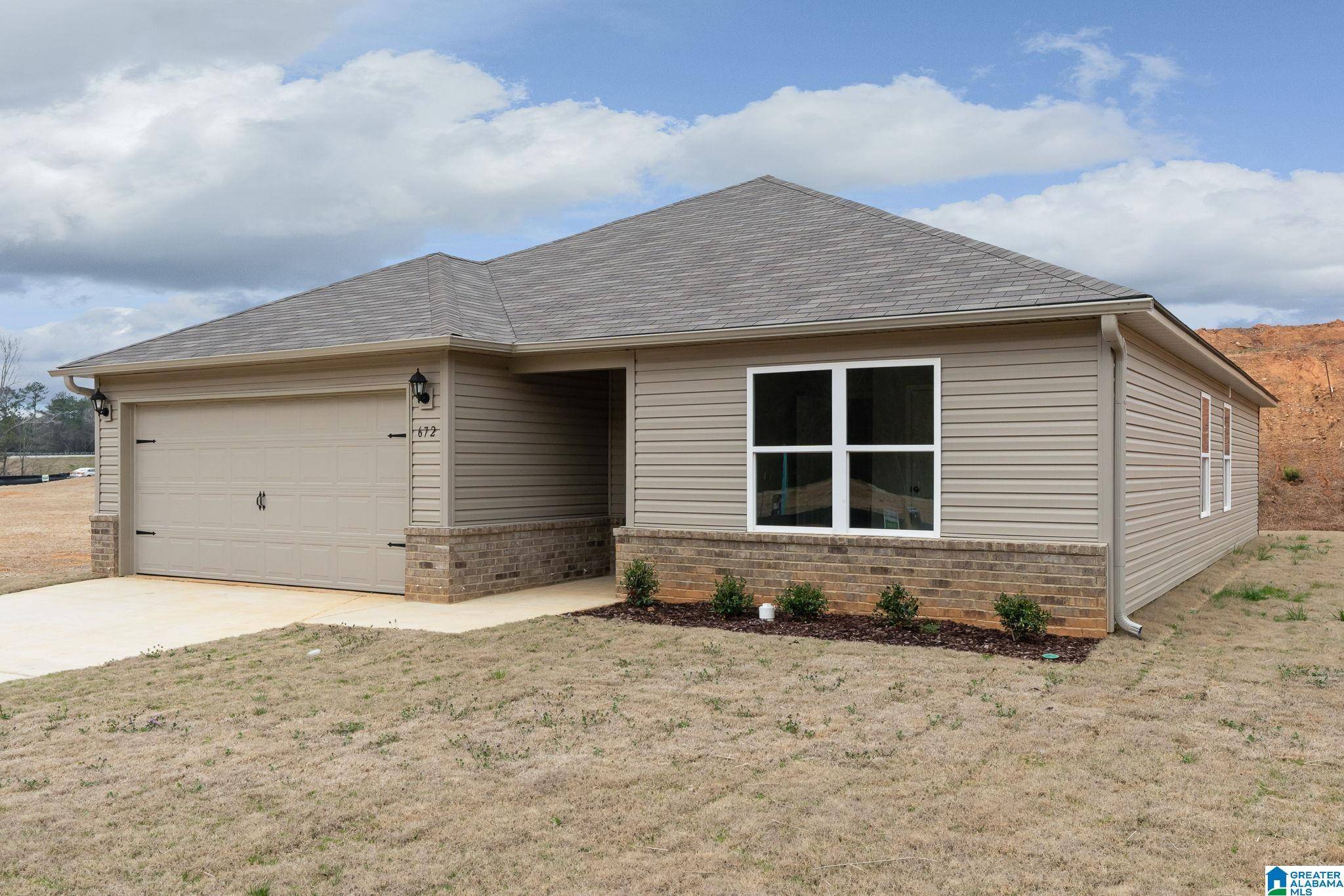 Calera, AL 35040,338 AMBER AVENUE