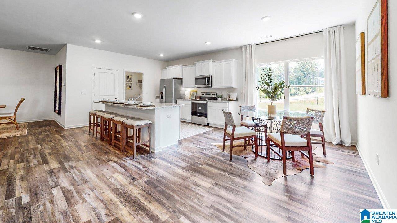 Calera, AL 35040,83 ABERDEEN DRIVE