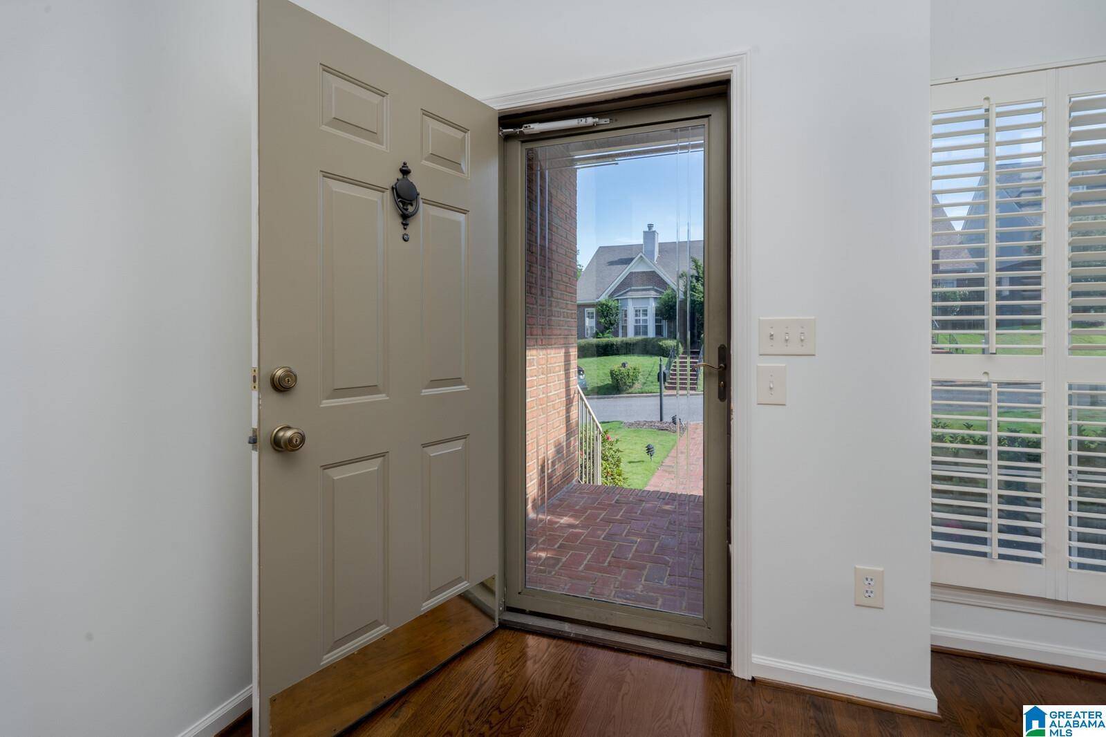 Vestavia Hills, AL 35243,3121 CANTERBURY PLACE