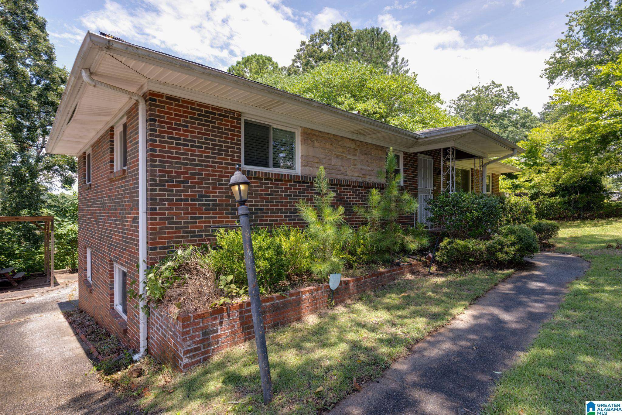 Birmingham, AL 35206,701 CAROLYN COURT