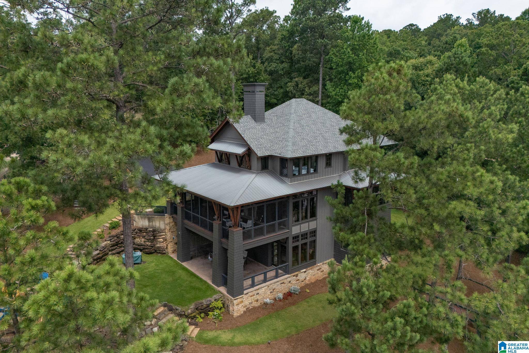 Jacksons Gap, AL 36861,684 AMBER DRIVE