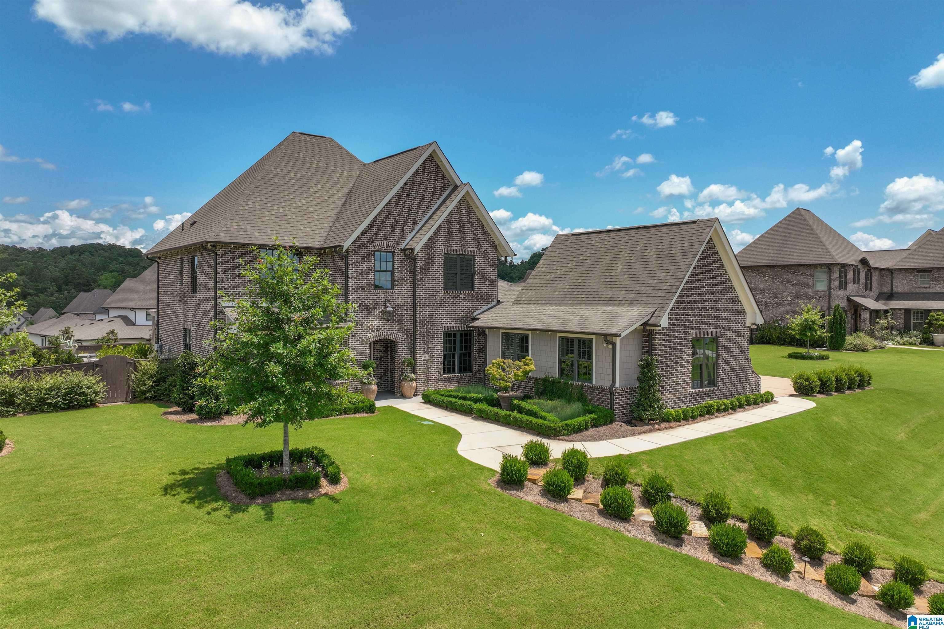 Vestavia Hills, AL 35242,887 VESTLAKE RIDGE DRIVE