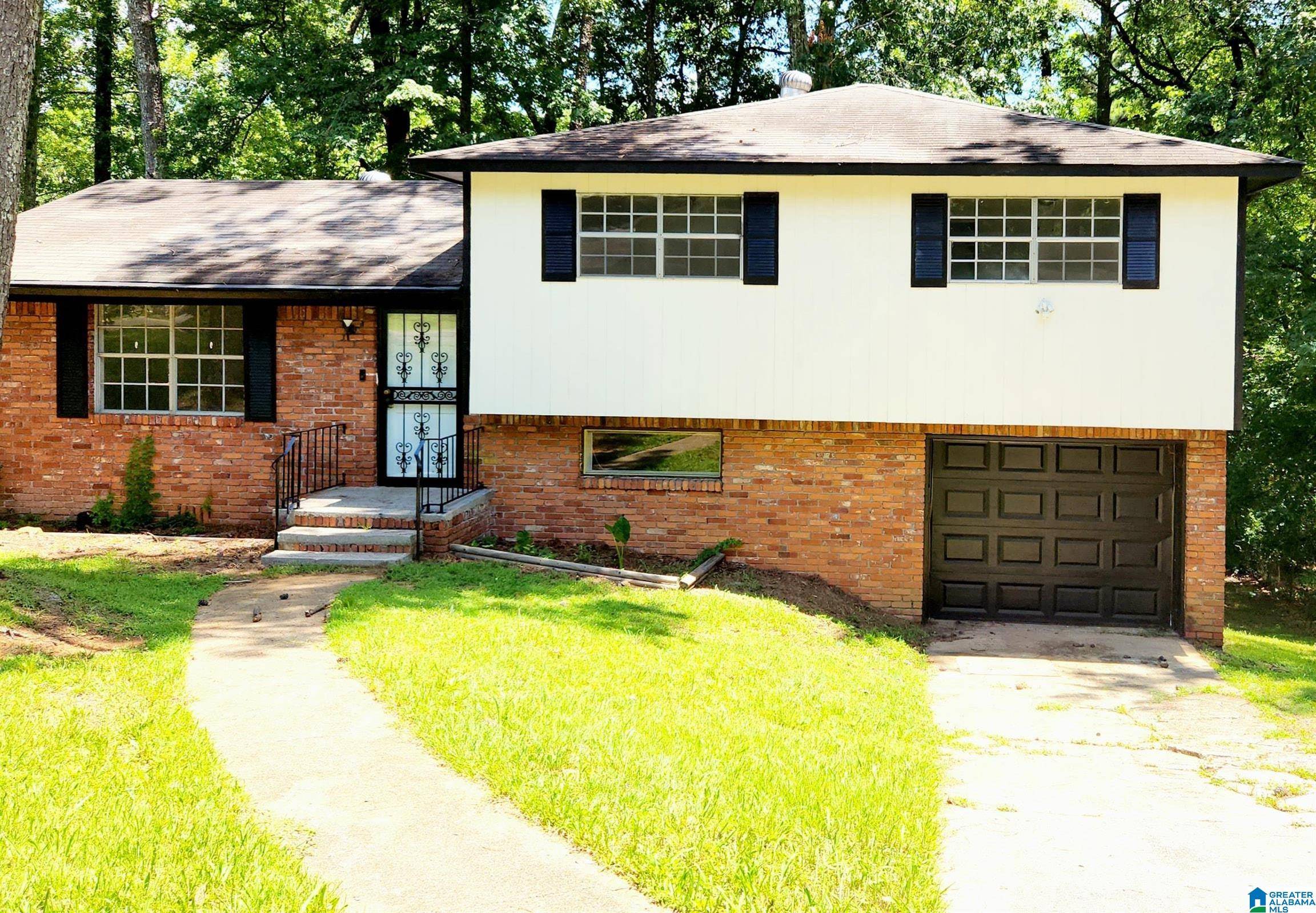 Birmingham, AL 35210,5249 GOLDMAR DRIVE