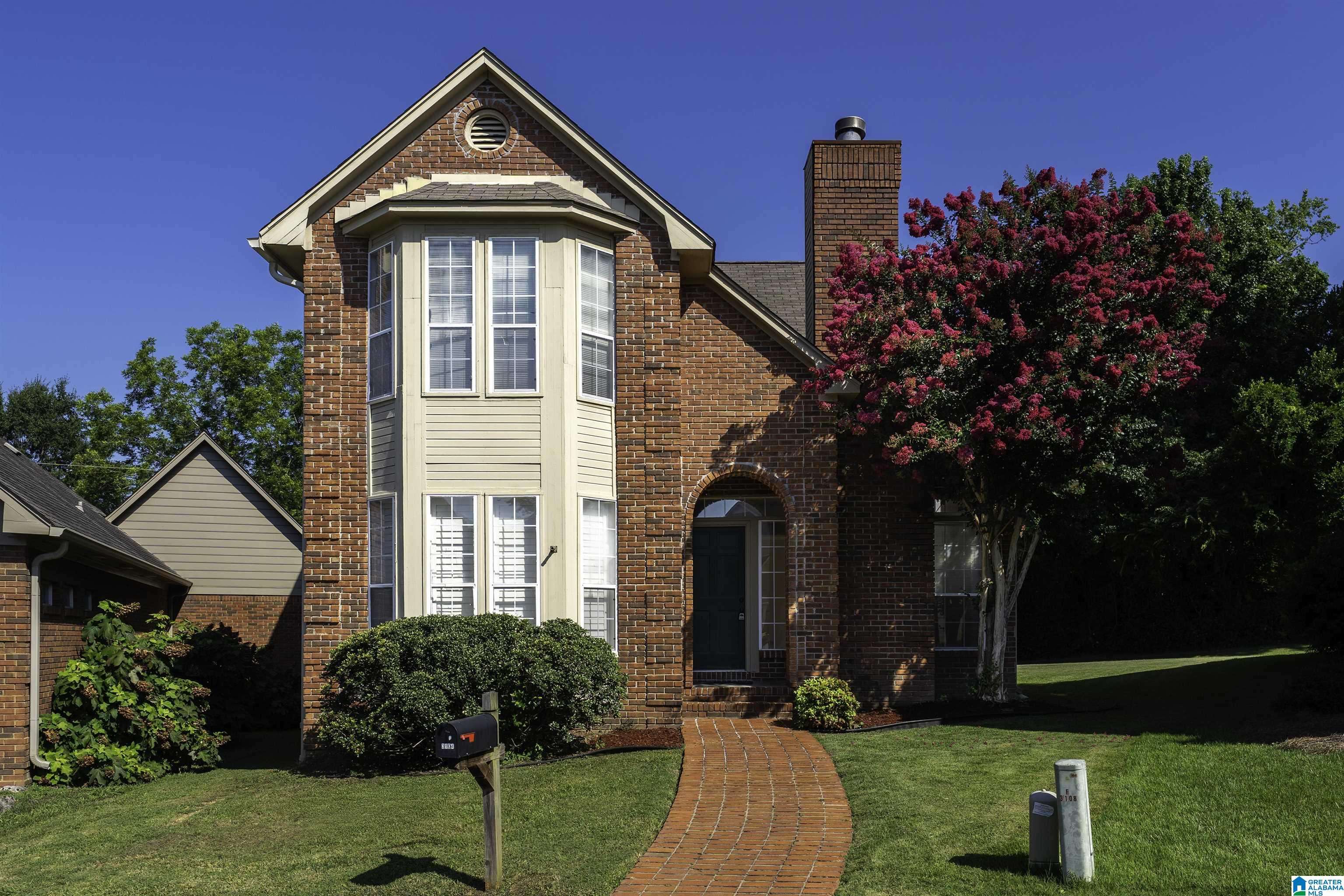 Vestavia Hills, AL 35243,3104 CANTERBURY PLACE