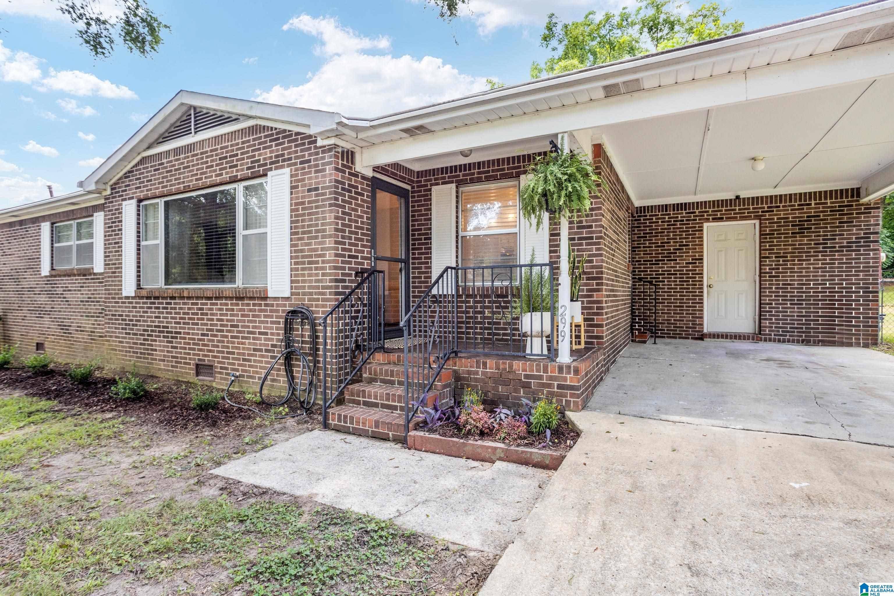 Mount Olive, AL 35117,299 PLEASANT ROAD