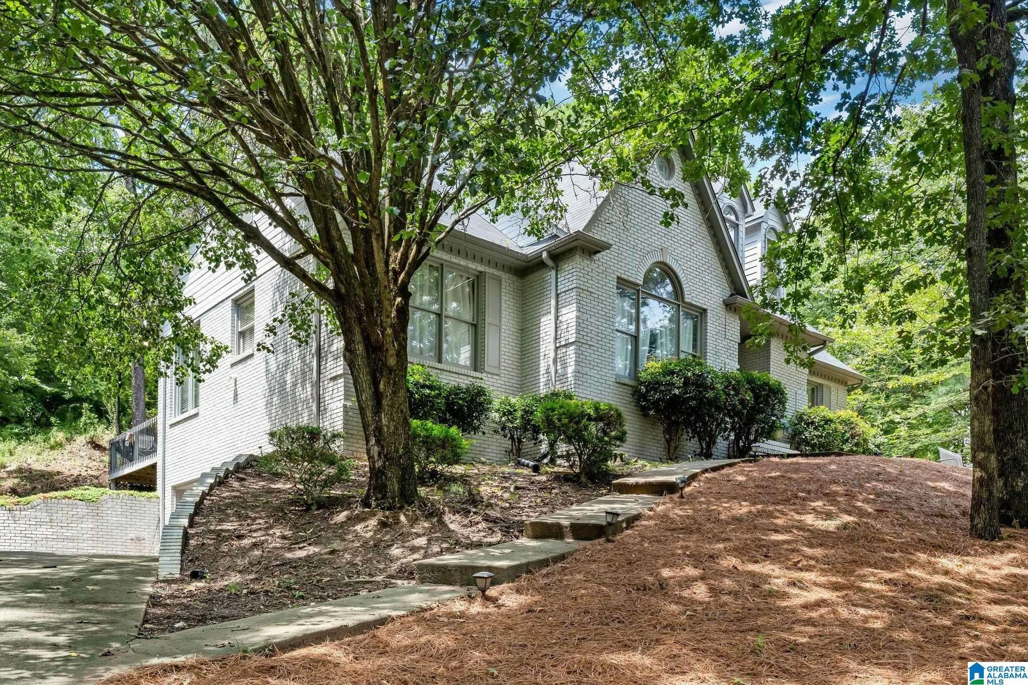 Birmingham, AL 35242,3020 BROOKHILL DRIVE