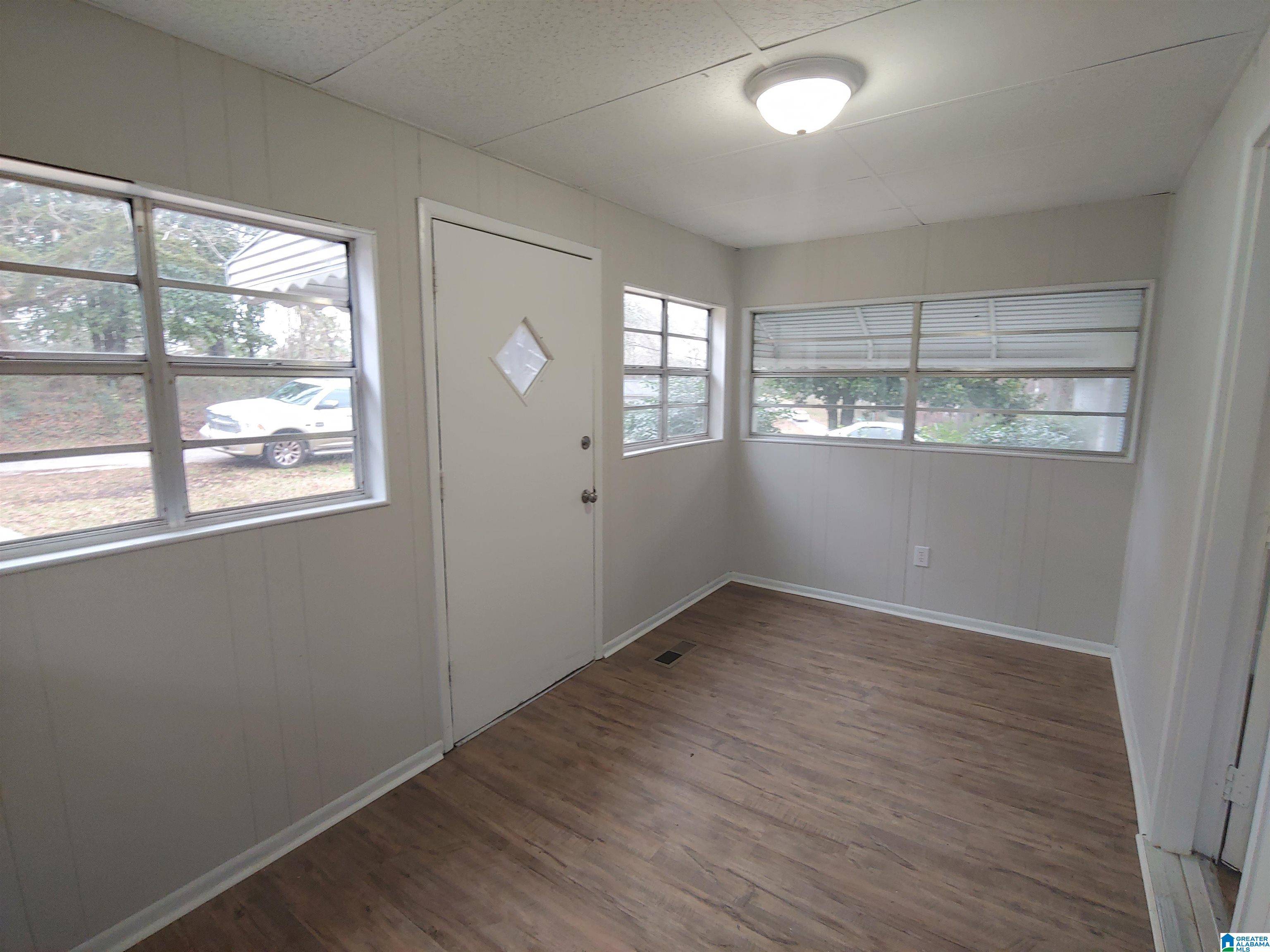 Graysville, AL 35073,351 11TH AVENUE NE