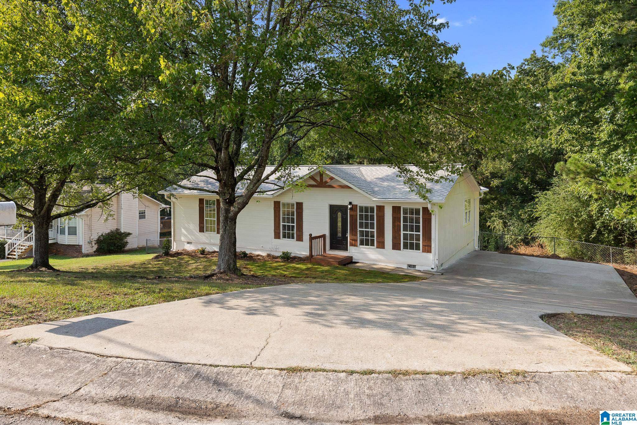Pinson, AL 35126,5418 OVERBROOK CIRCLE