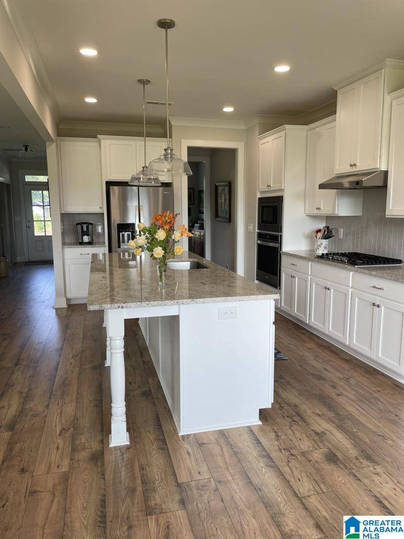 Trussville, AL 35173,5421 HAYES COVE WAY