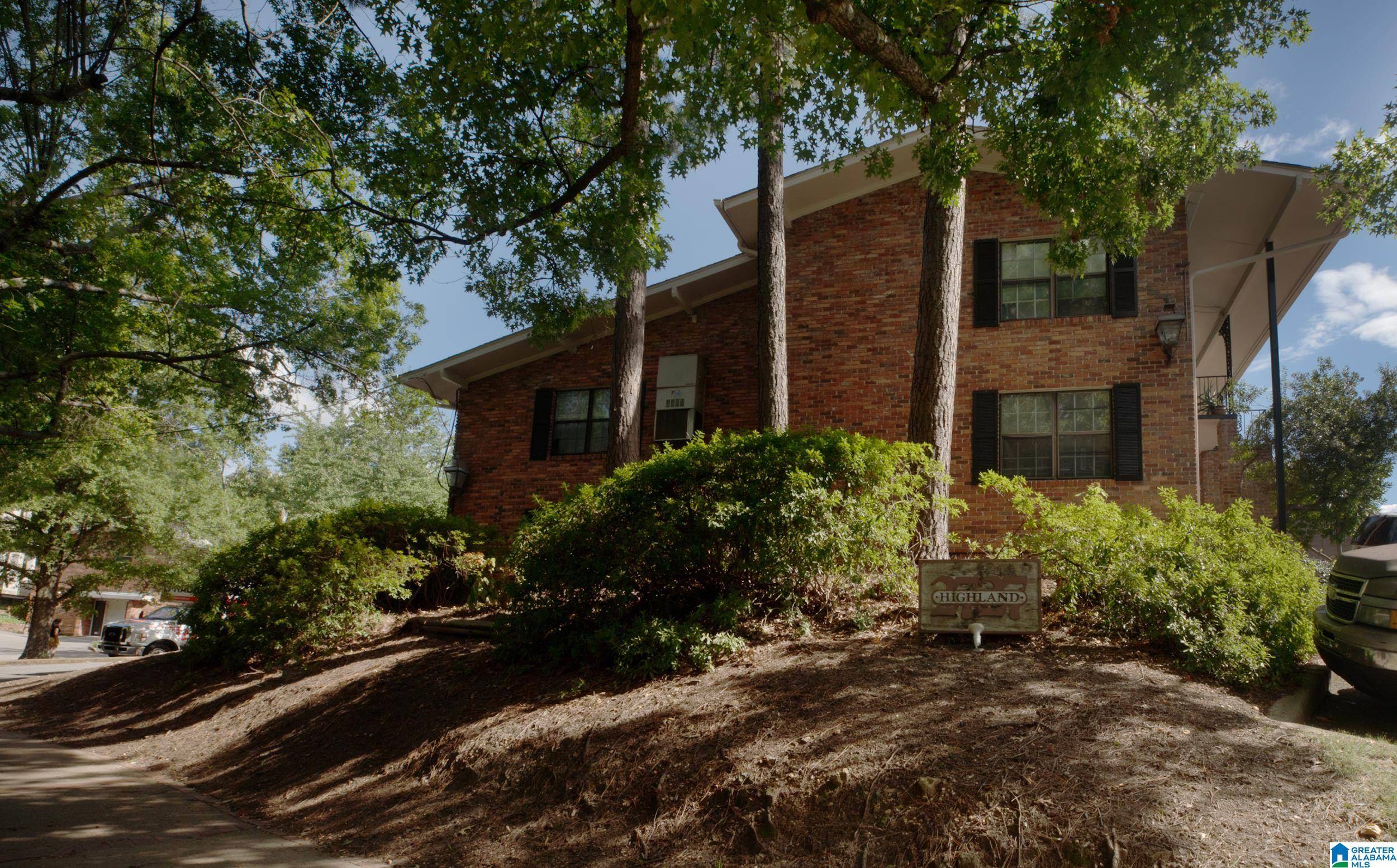 Birmingham, AL 35205,2727 HIGHLAND AVENUE S #111