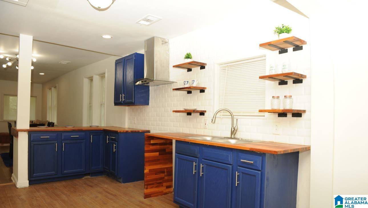 Birmingham, AL 35212,522 S 64TH STREET