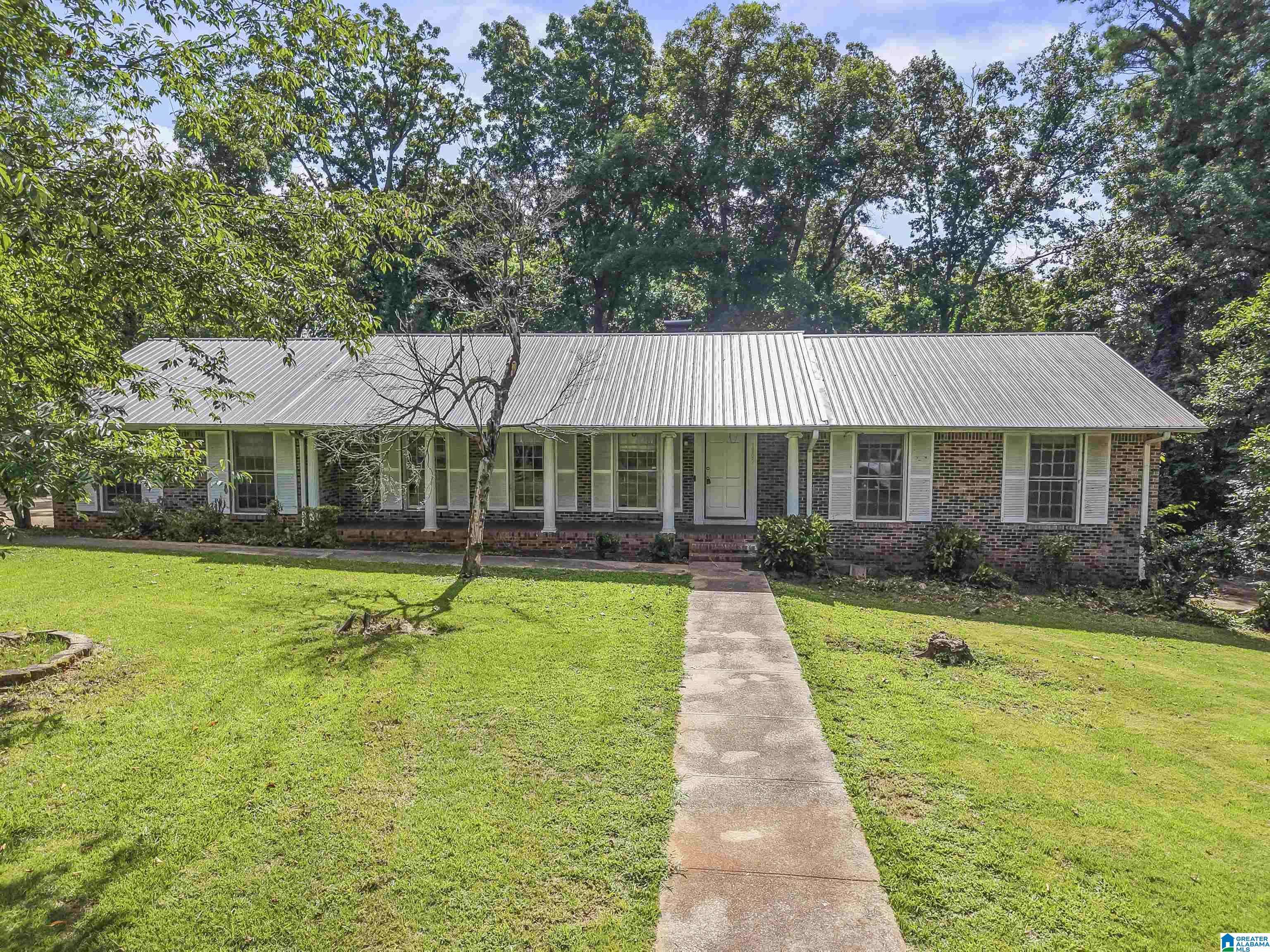 Birmingham, AL 35235,1805 EASTRIDGE DRIVE