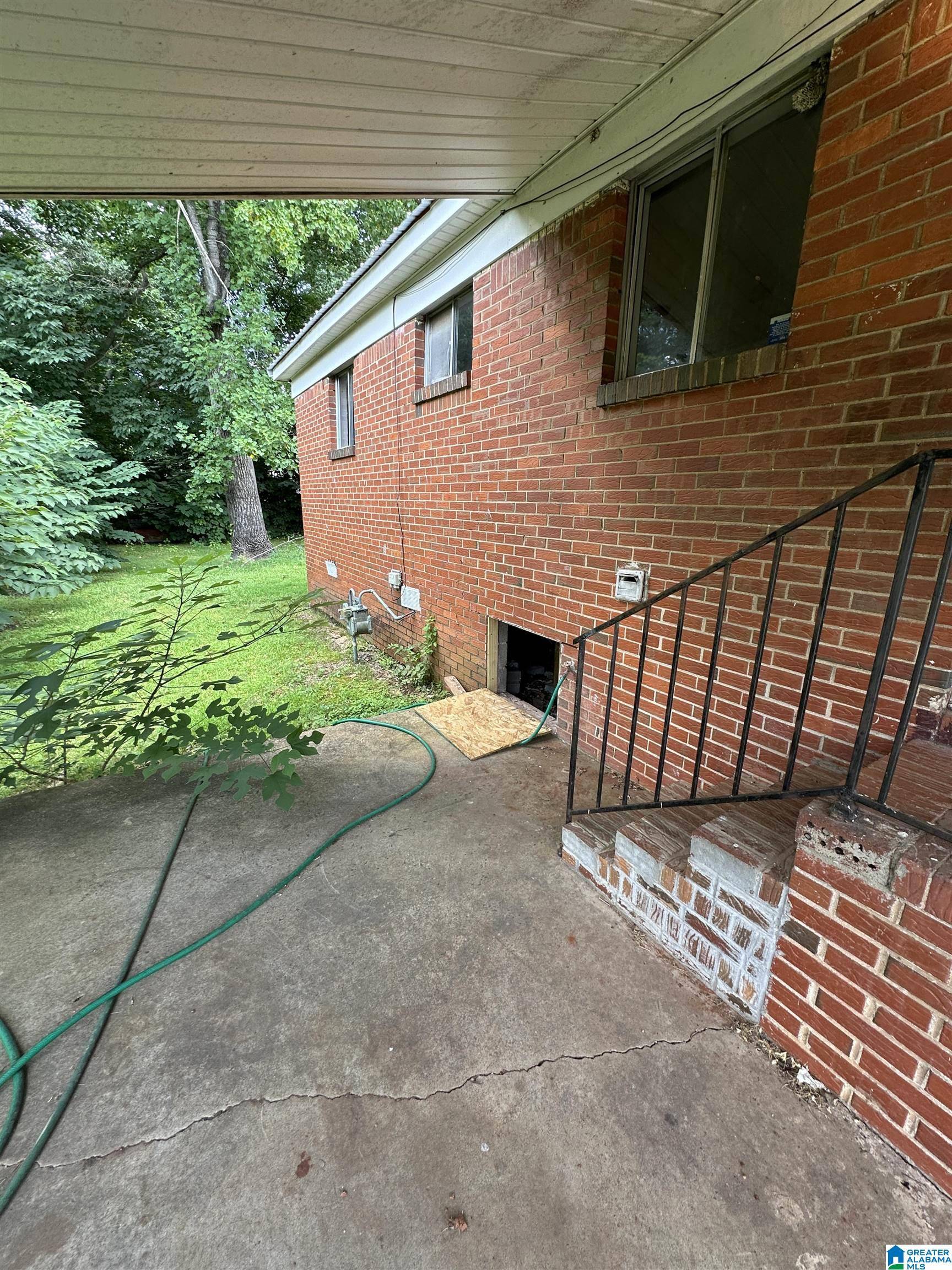 Birmingham, AL 35211,1657 SW 18TH WAY